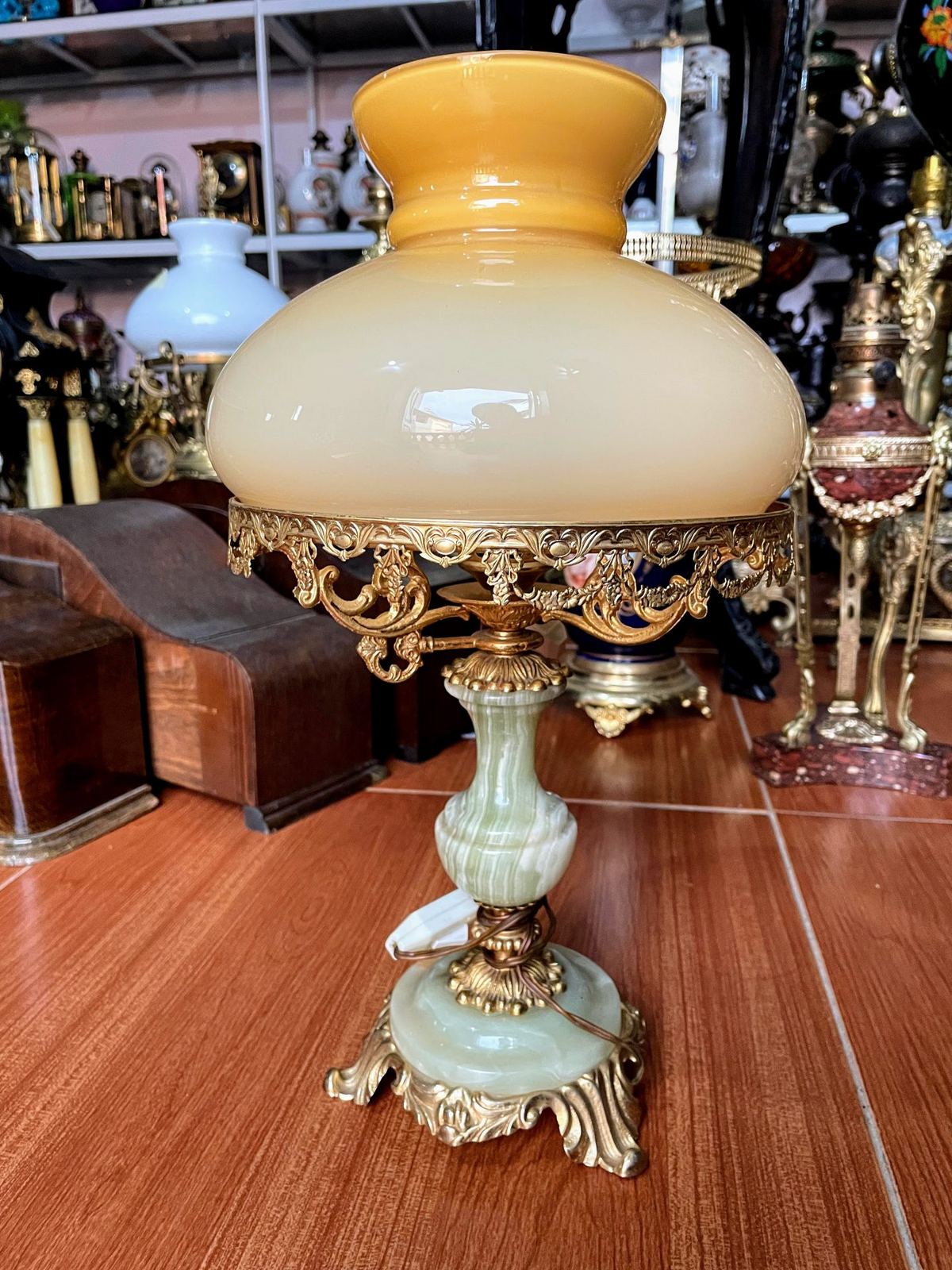 Đèn điện đá – ảnh 1