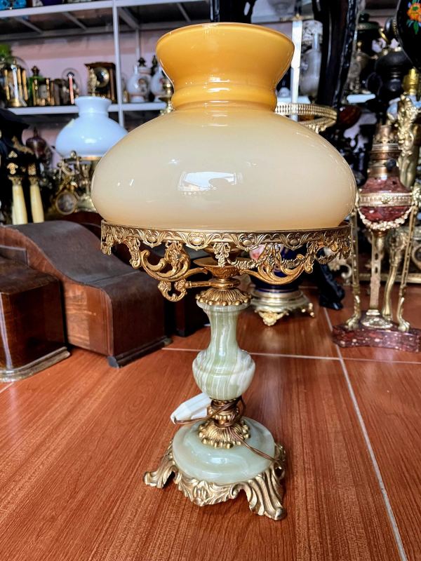 Đèn điện đá – ảnh 1