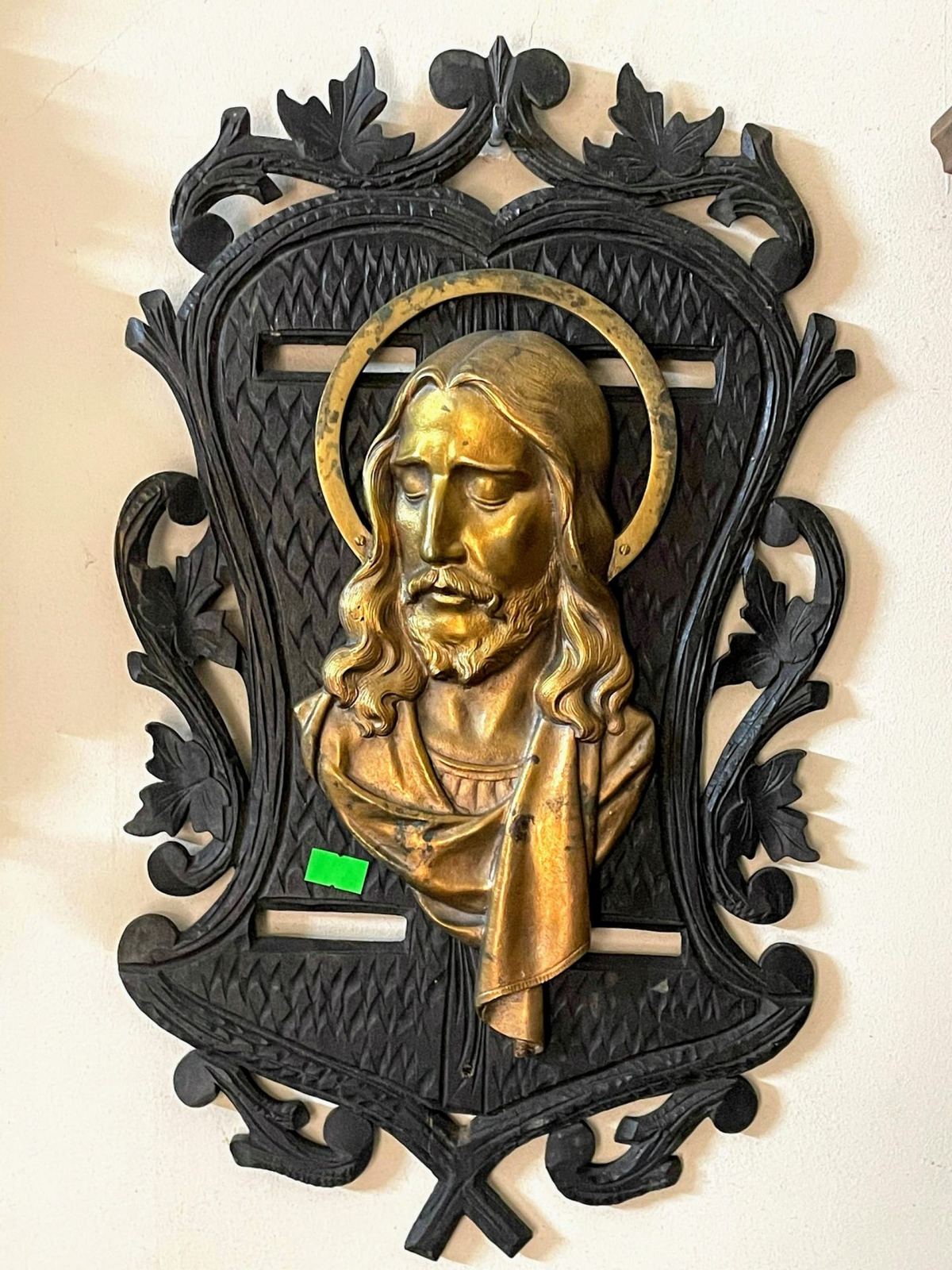 Phù điêu chúa mạ vàng – ảnh 1