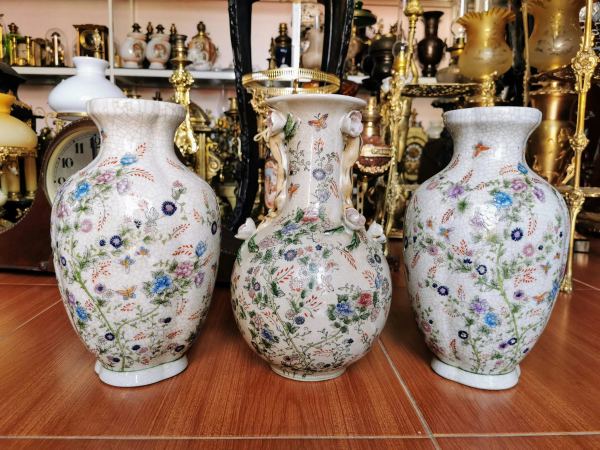 Bộ 3 bình sứ Nhật – ảnh 1