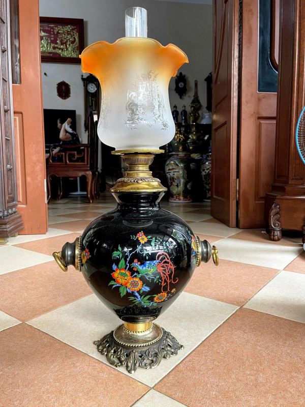 Đèn dầu bâu sứ – ảnh 1