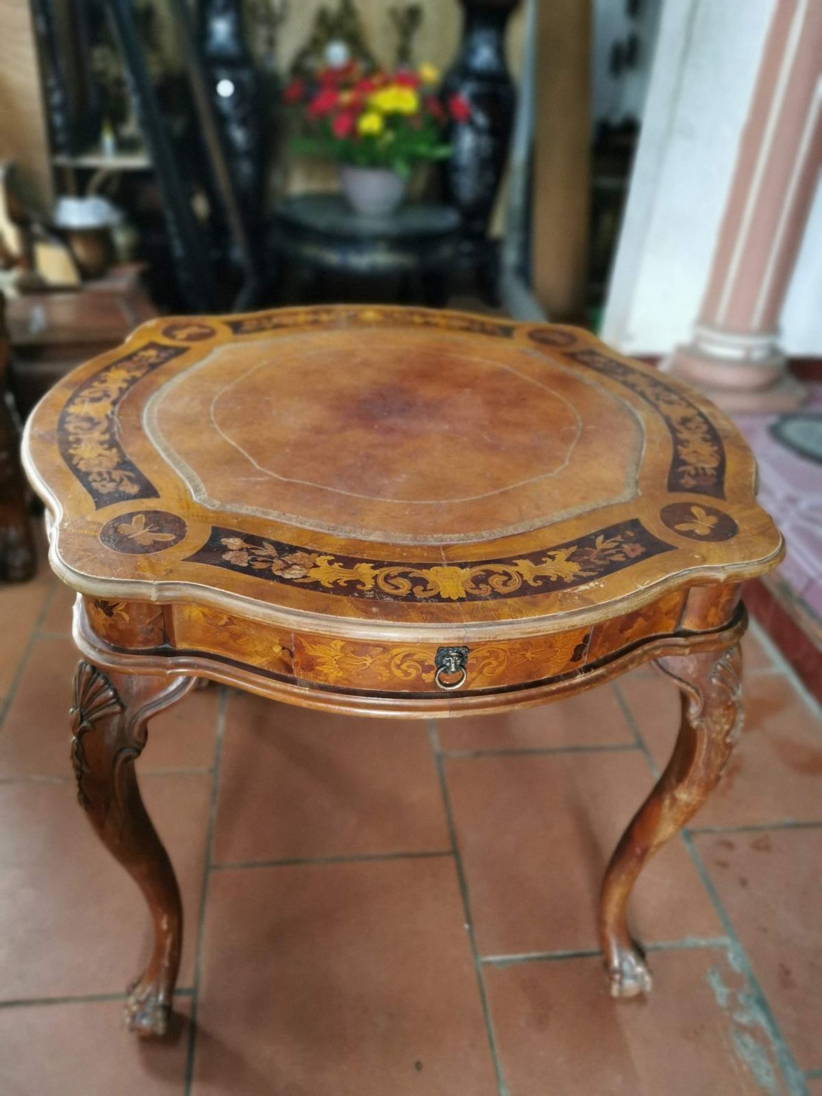 Bàn gỗ Louis – ảnh 5