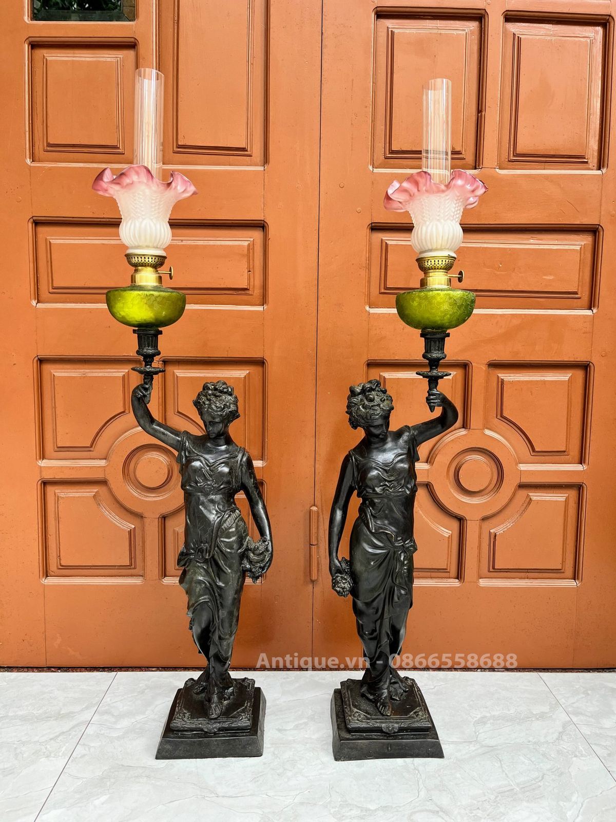 Cặp đèn dầu tượng Pháp, cao 98cm – ảnh 1