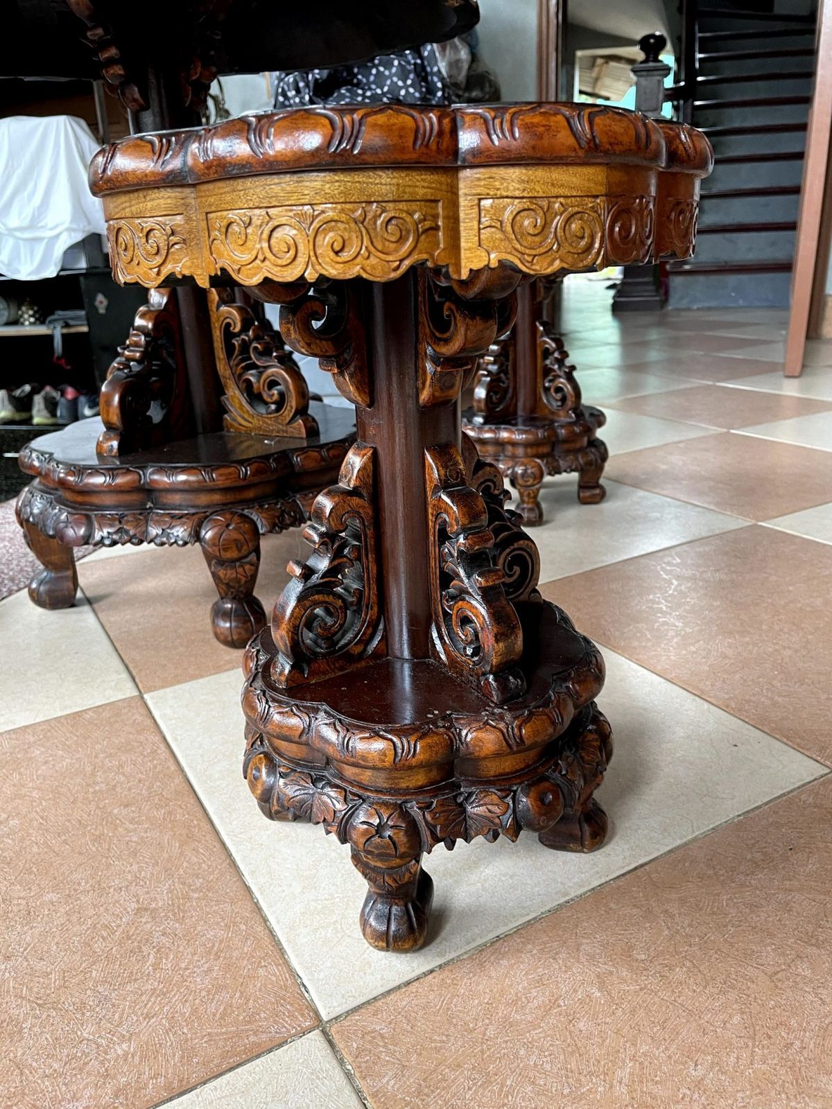 Bộ bàn ghế – ảnh 3