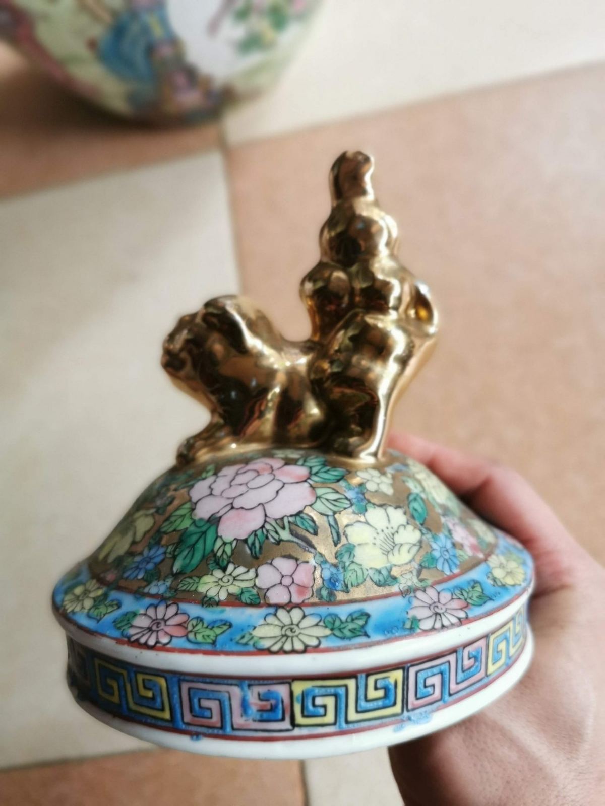Cặp bình sứ tàu xưa – ảnh 8