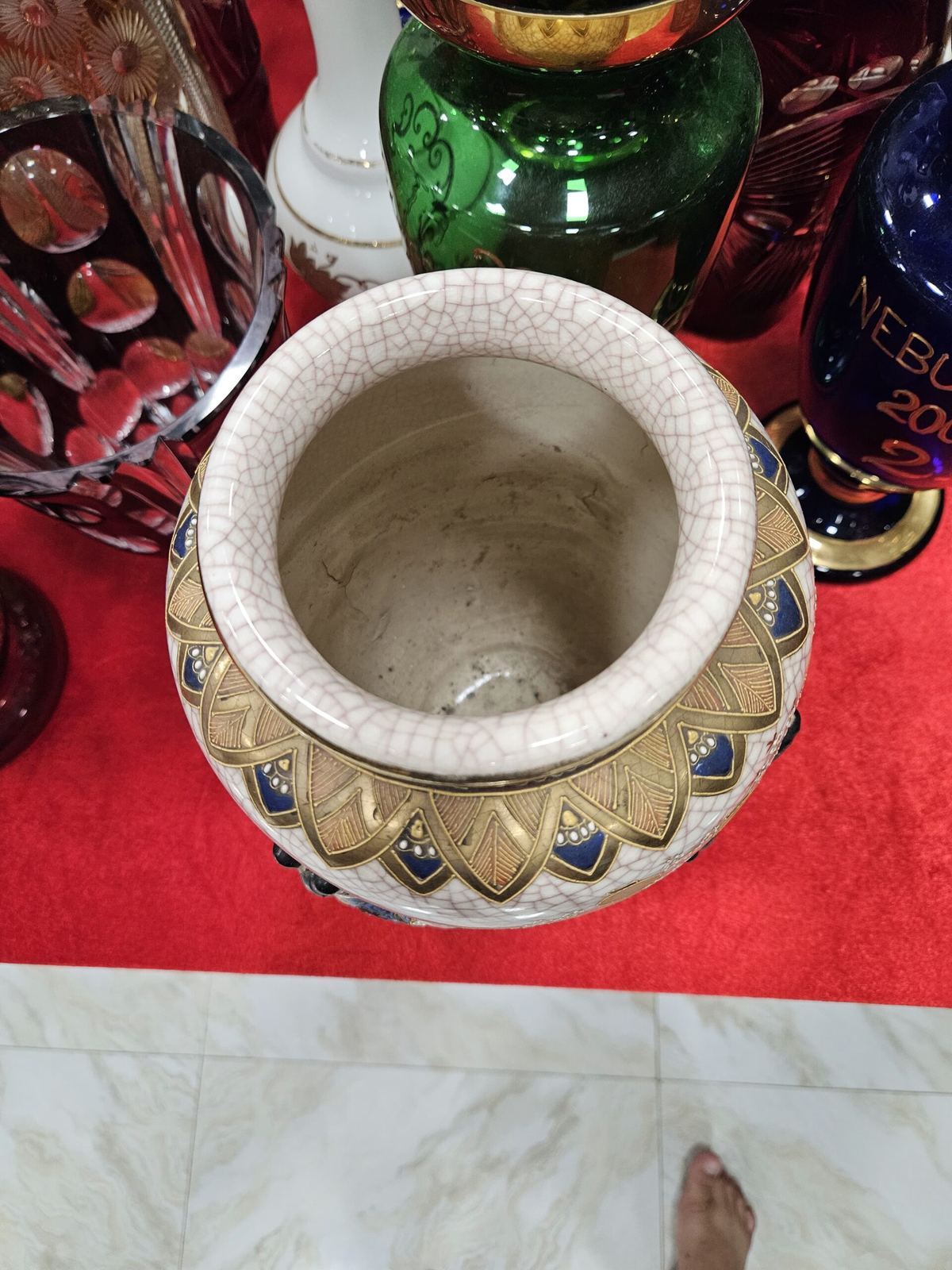 Một chiếc bình Satsuma lẻ – ảnh 5