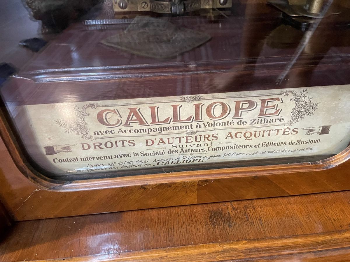 Hộp nhạc Calliope – ảnh 2