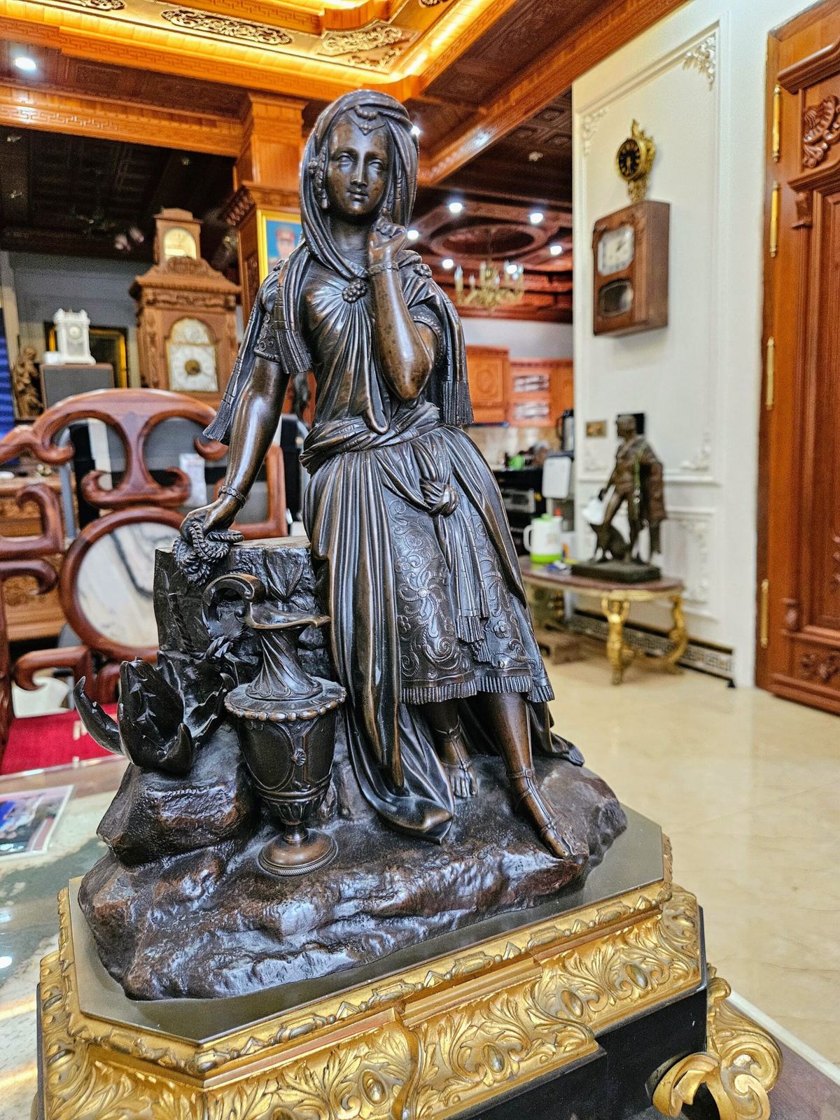 Tượng thiếu nữ Pháp, cao 46cm – ảnh 3