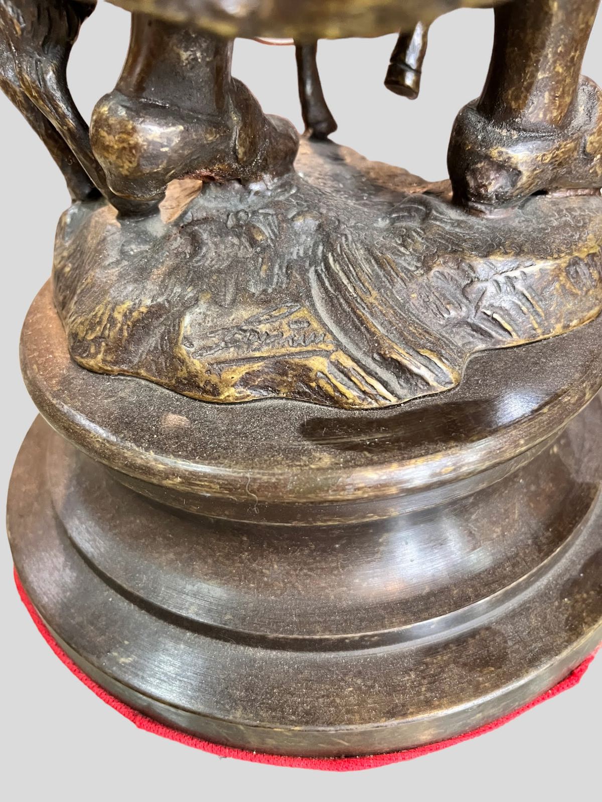 Cặp tượng đồng tình nhân chăn cừu Bỉ – ảnh 8