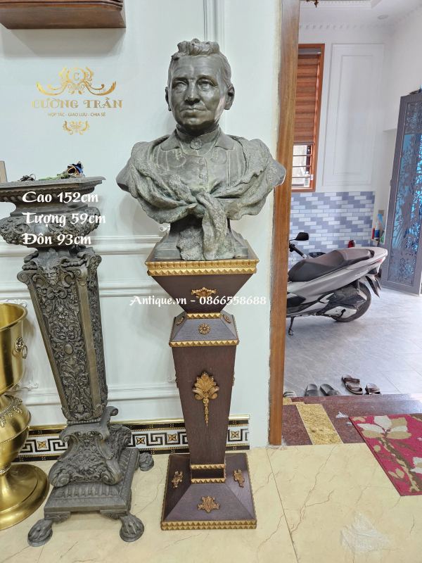 Tượng đồng Áo – ảnh 1