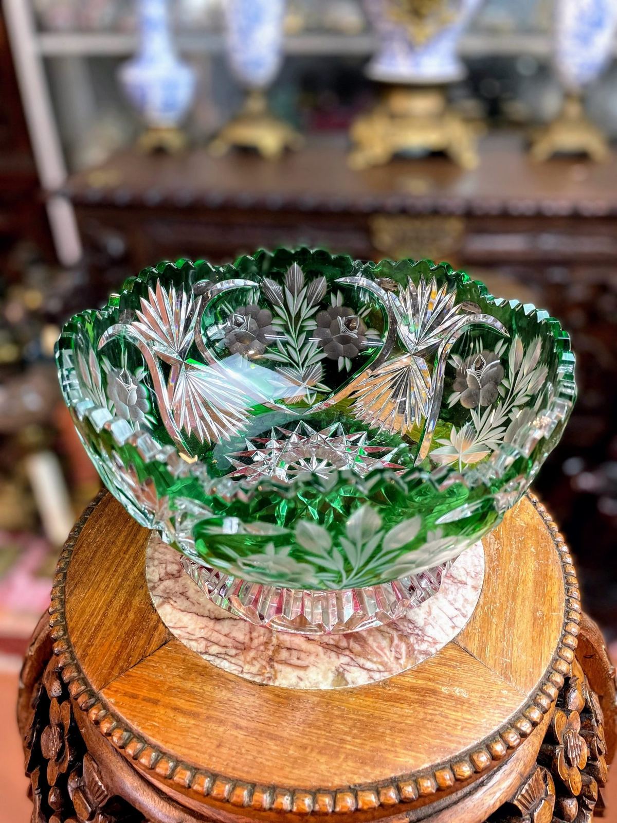 Âu pha lê xanh – ảnh 2