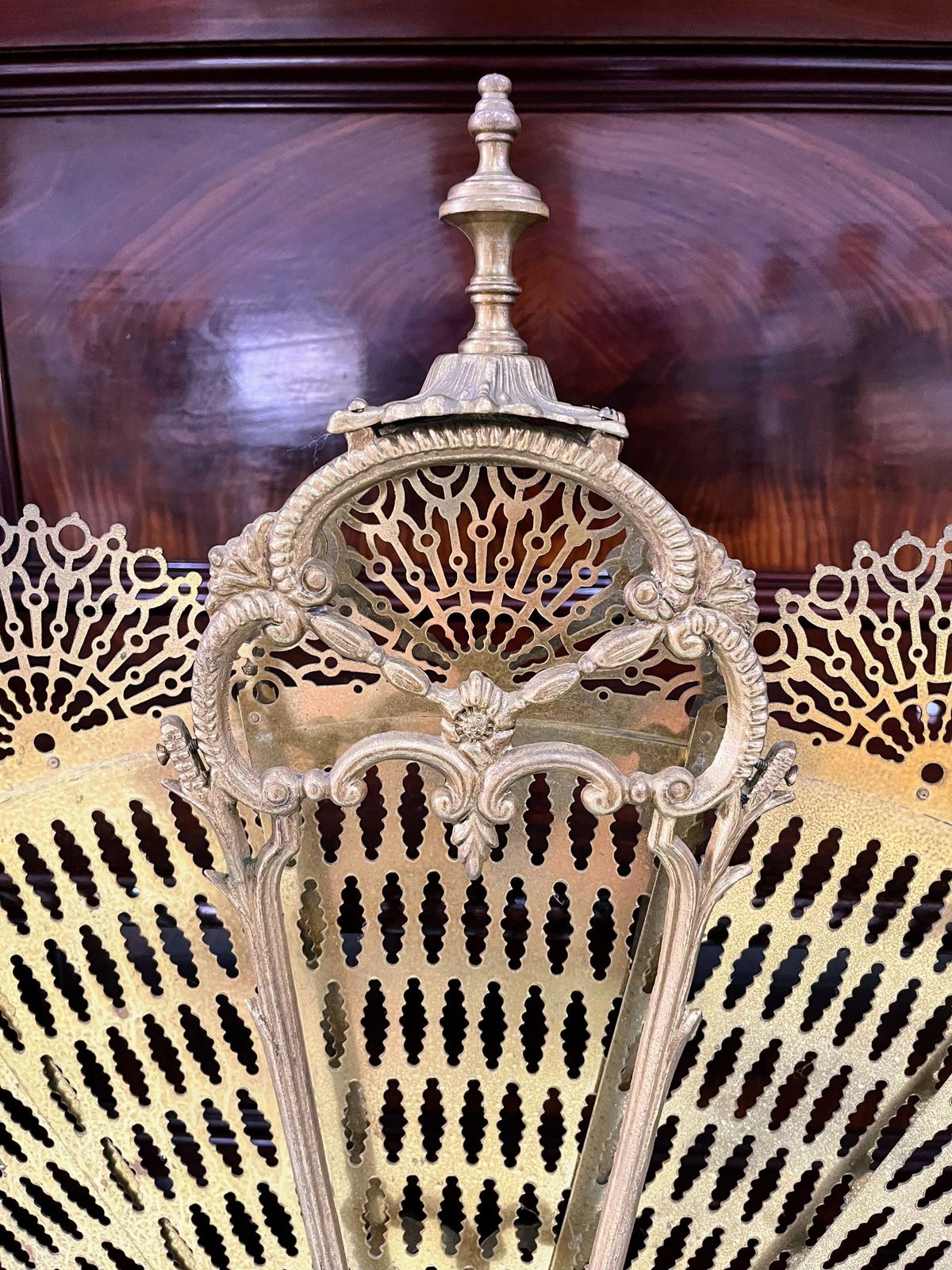 Chắn lò sưởi – ảnh 3