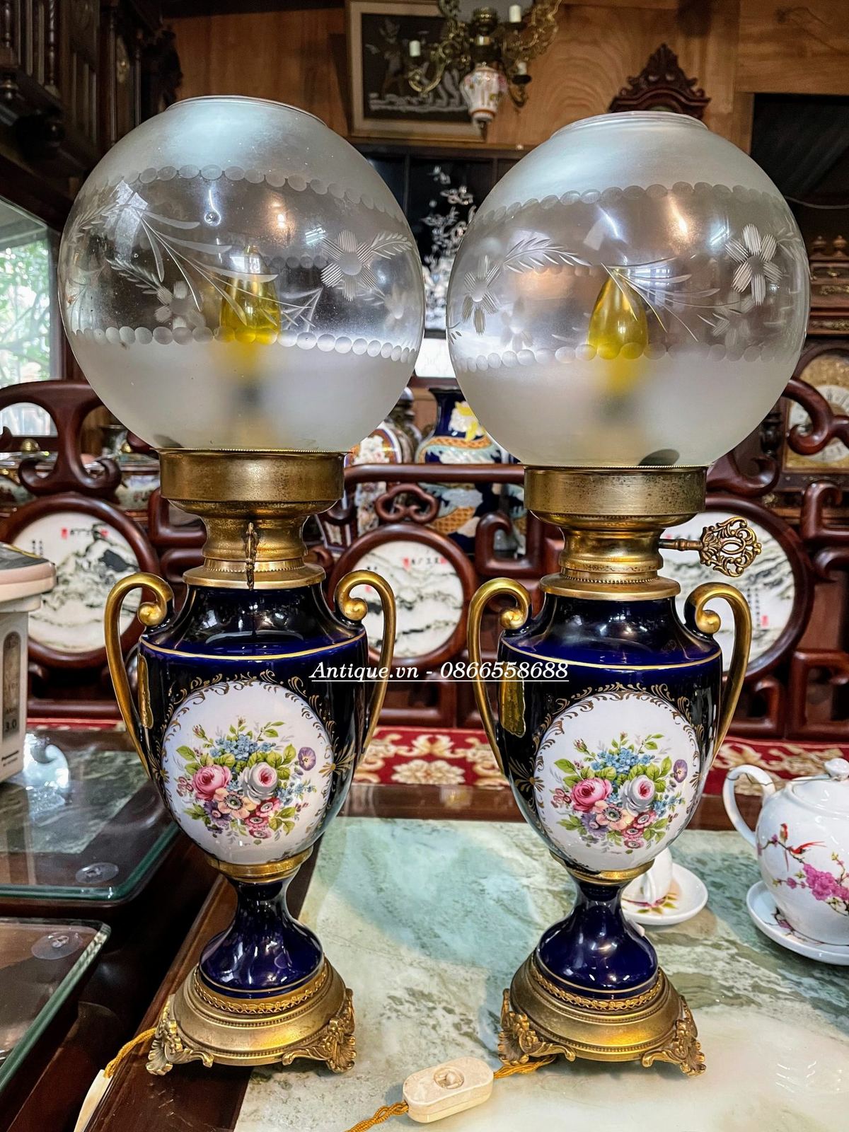 Cặp đèn điện – ảnh 2