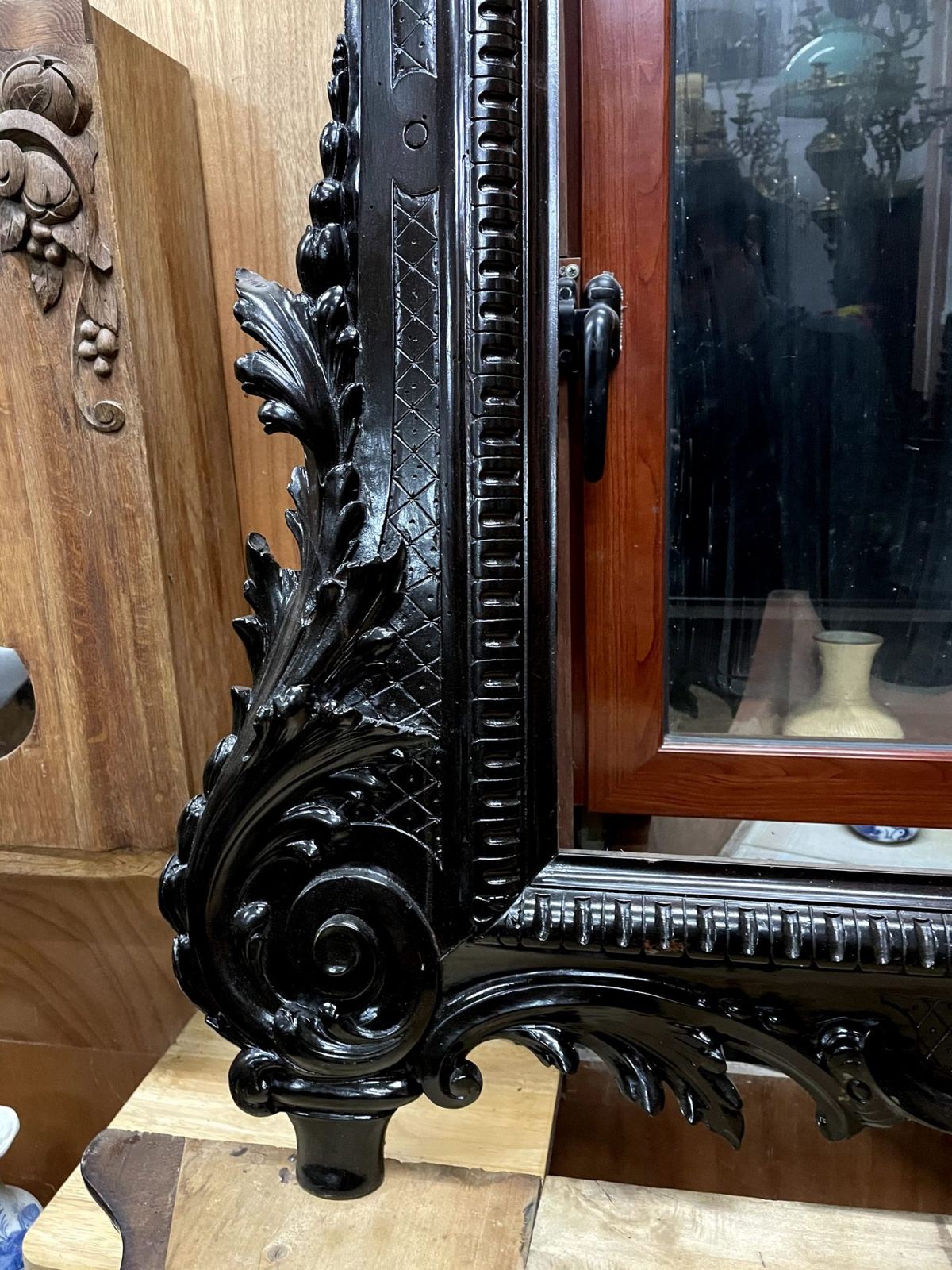 Gương và bàn trang điểm gỗ – ảnh 5