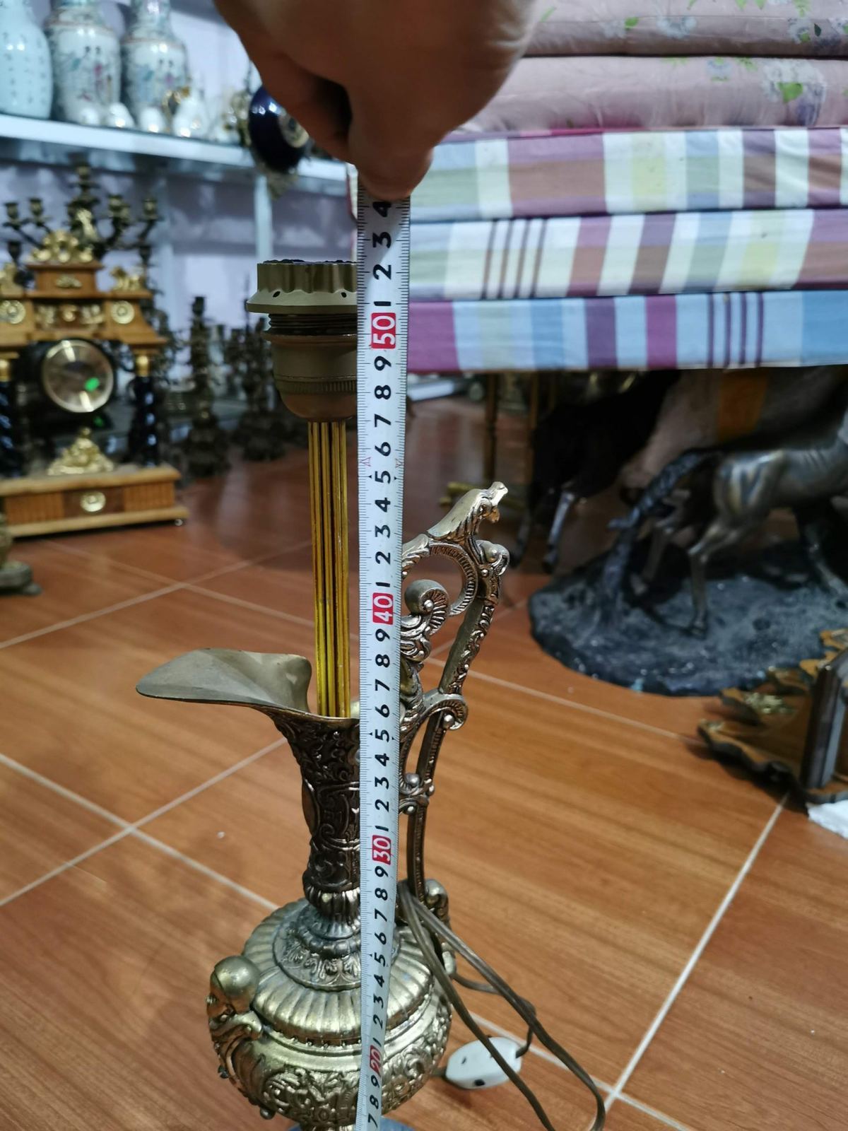 Chân đèn bàn nhỏ – ảnh 2