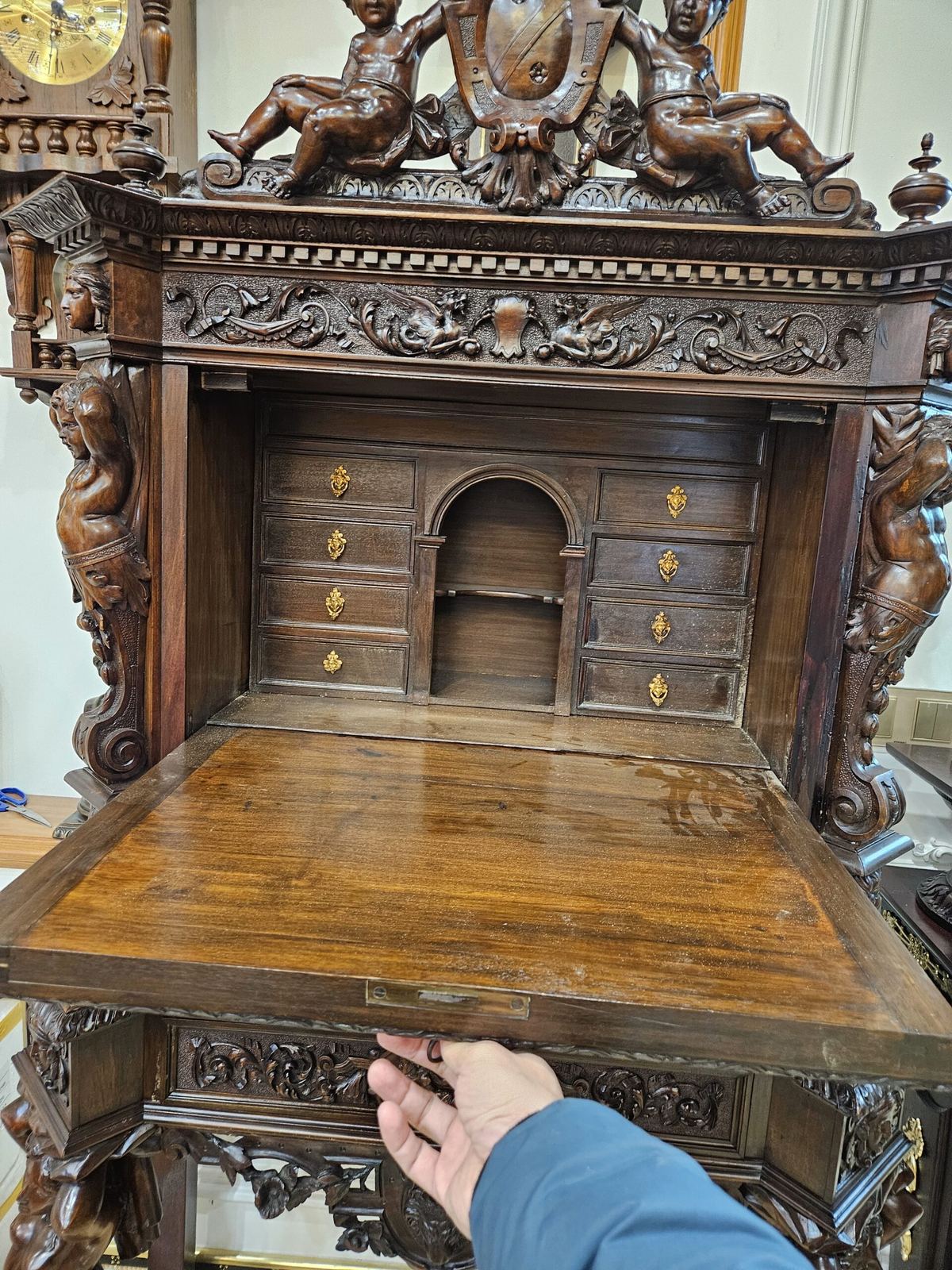 Tủ gỗ Pháp – ảnh 11