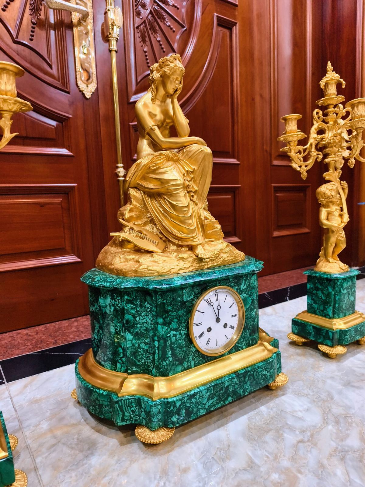 Bộ đồng hồ tượng malachite – ảnh 4