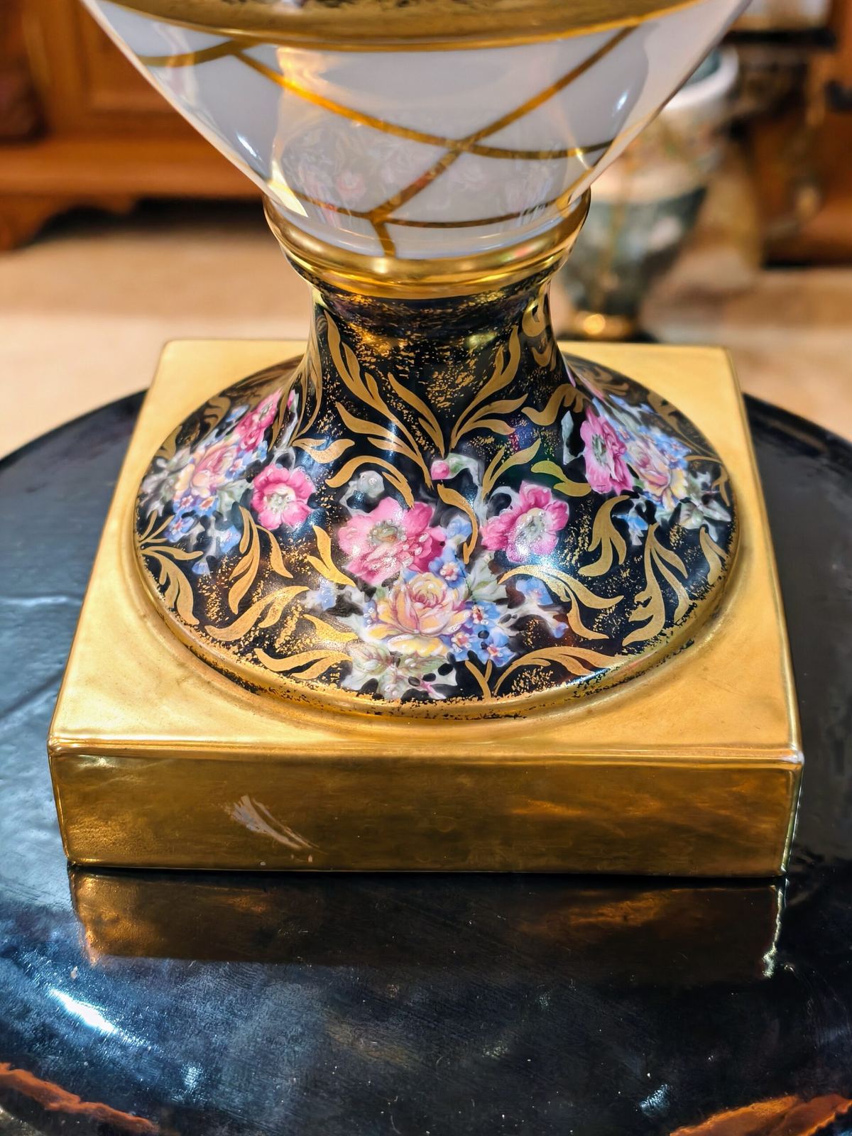 Chiếc bình sứ – ảnh 5