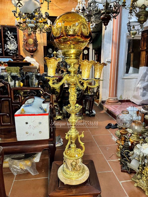 Một chiếc đèn điện độc đáo – ảnh 1