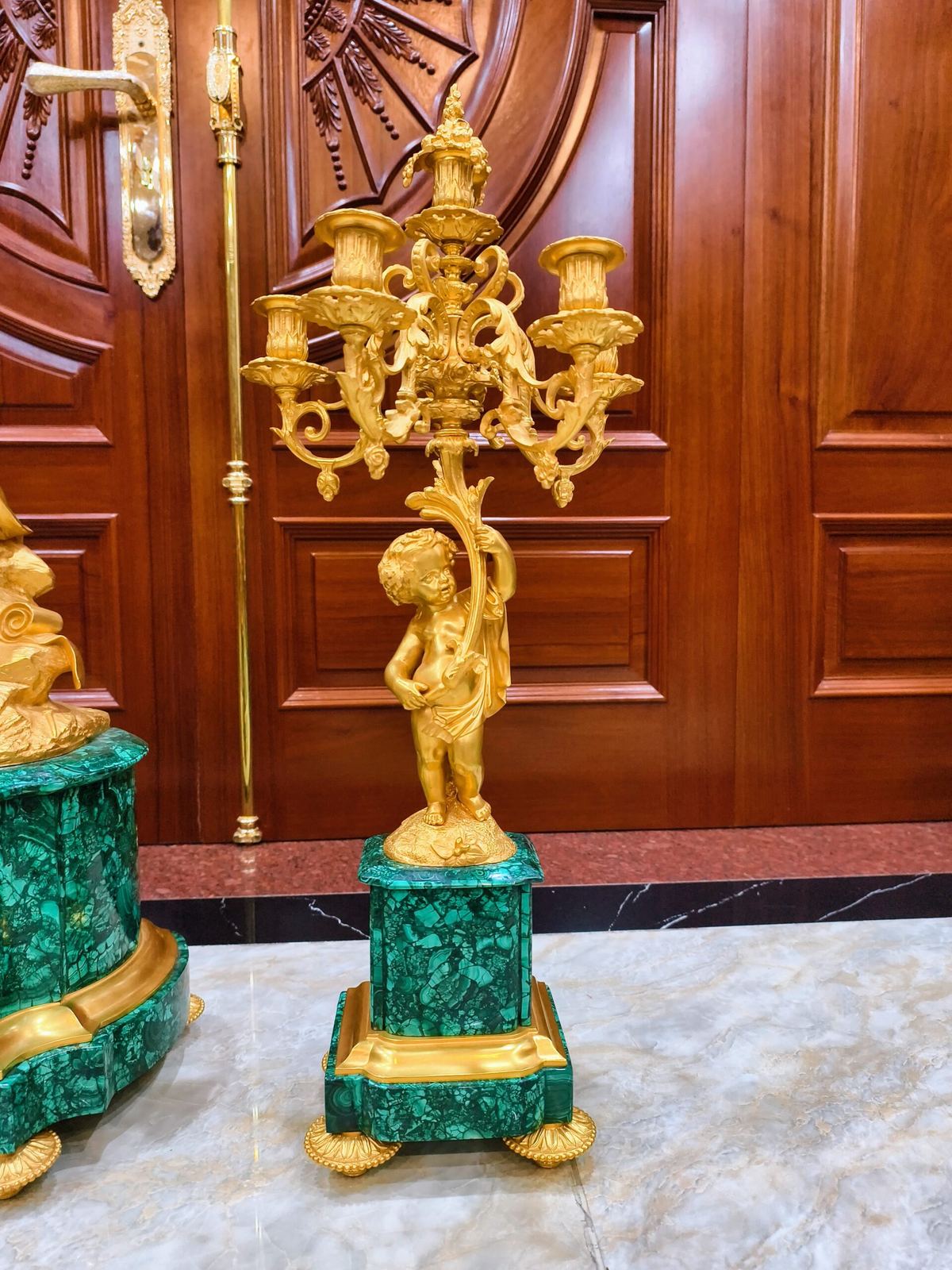 Bộ đồng hồ tượng malachite – ảnh 10