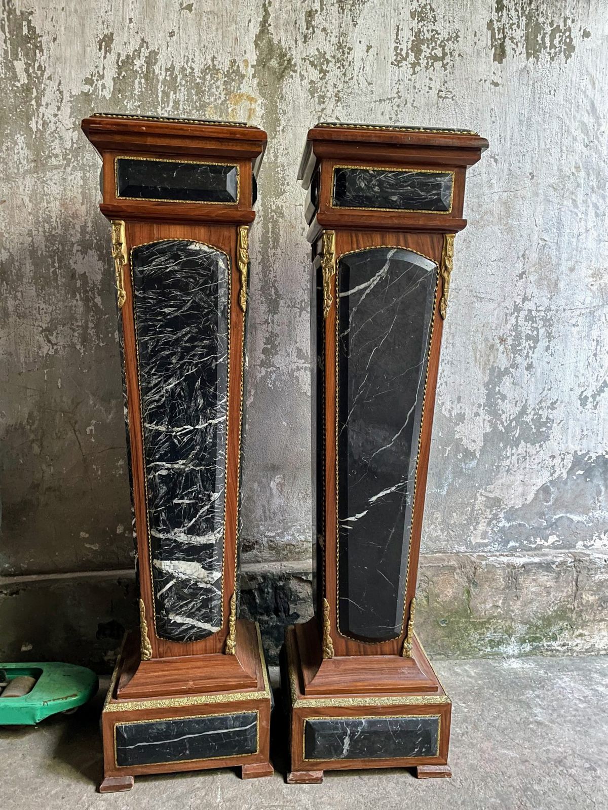 Cặp đôn gỗ Đức – ảnh 1