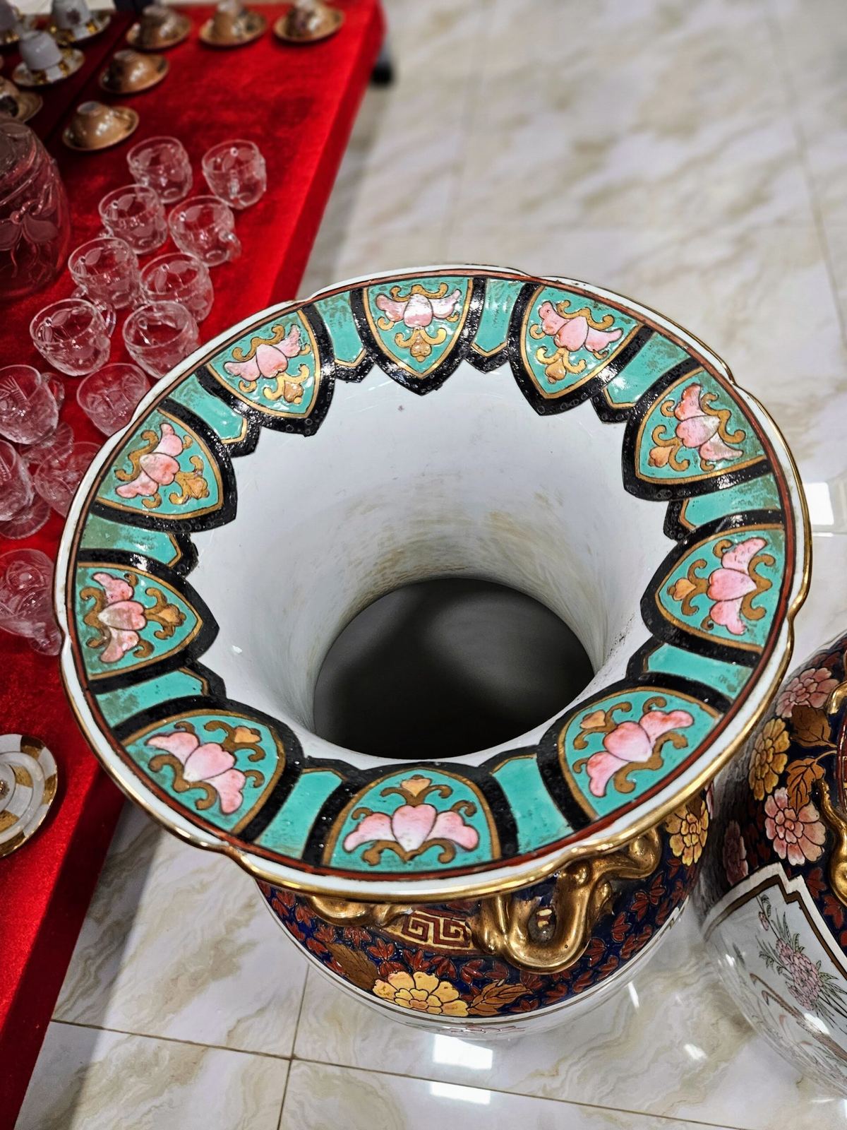Cặp bình tàu xuất âu – ảnh 3