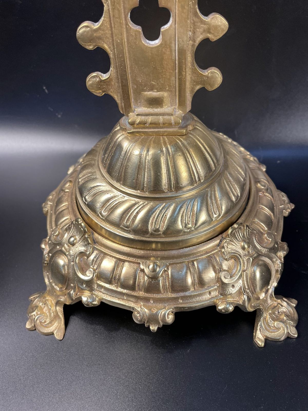 Thánh giá đồng cổ Pháp – ảnh 3