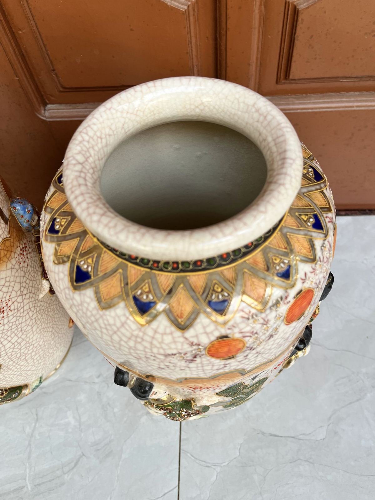 Cặp bình Satsuma Nhật gốm men rạn – ảnh 6