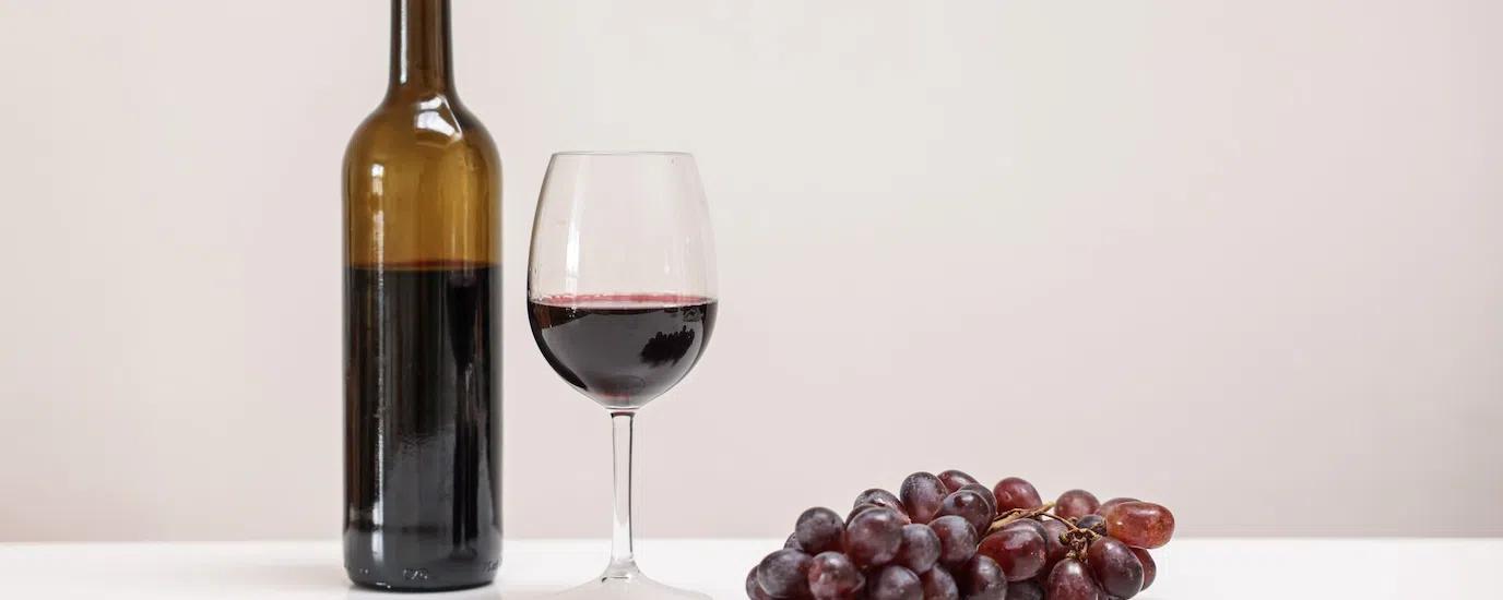 The Bordeaux Wine Glass: A Complete Guide