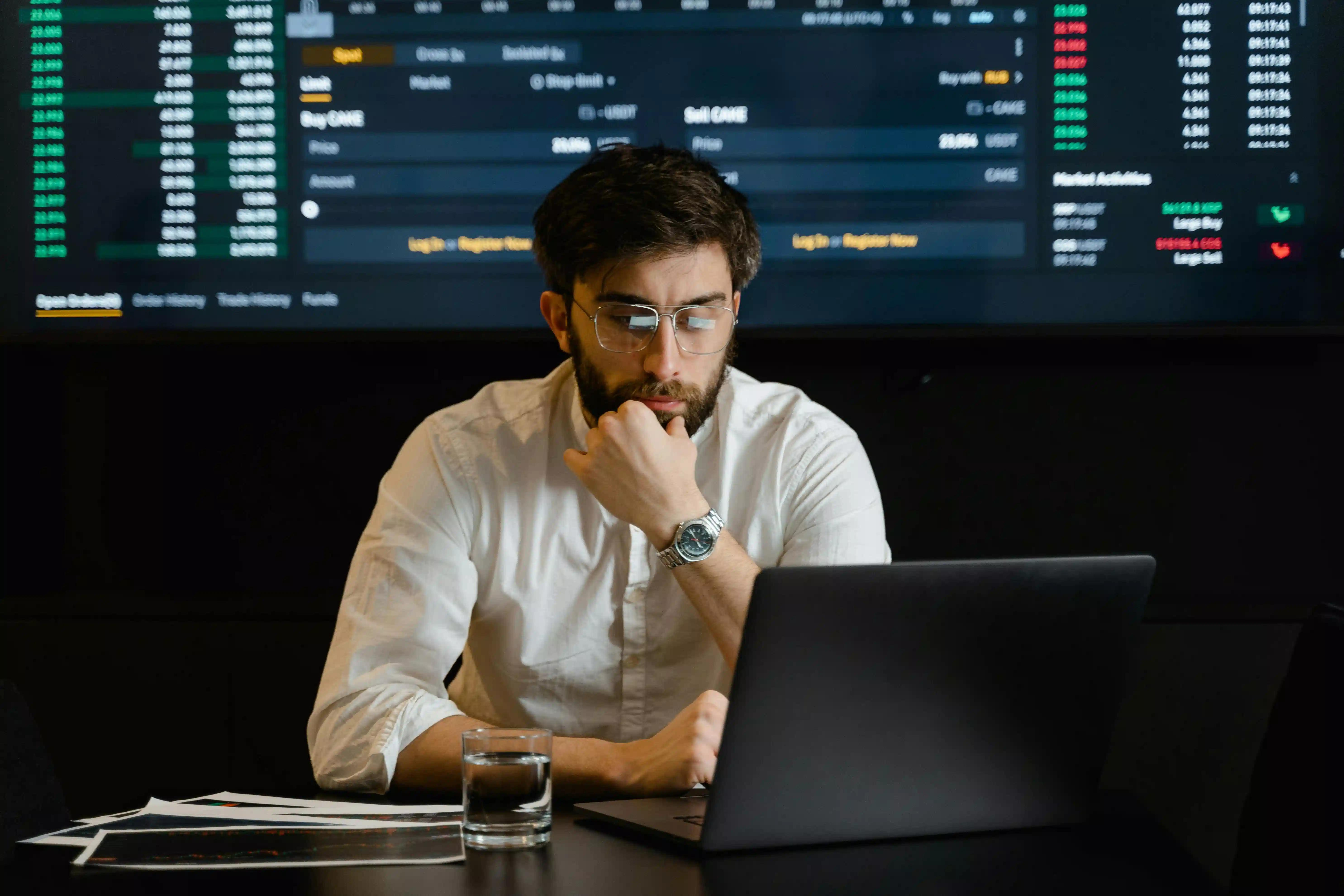 Investor at work