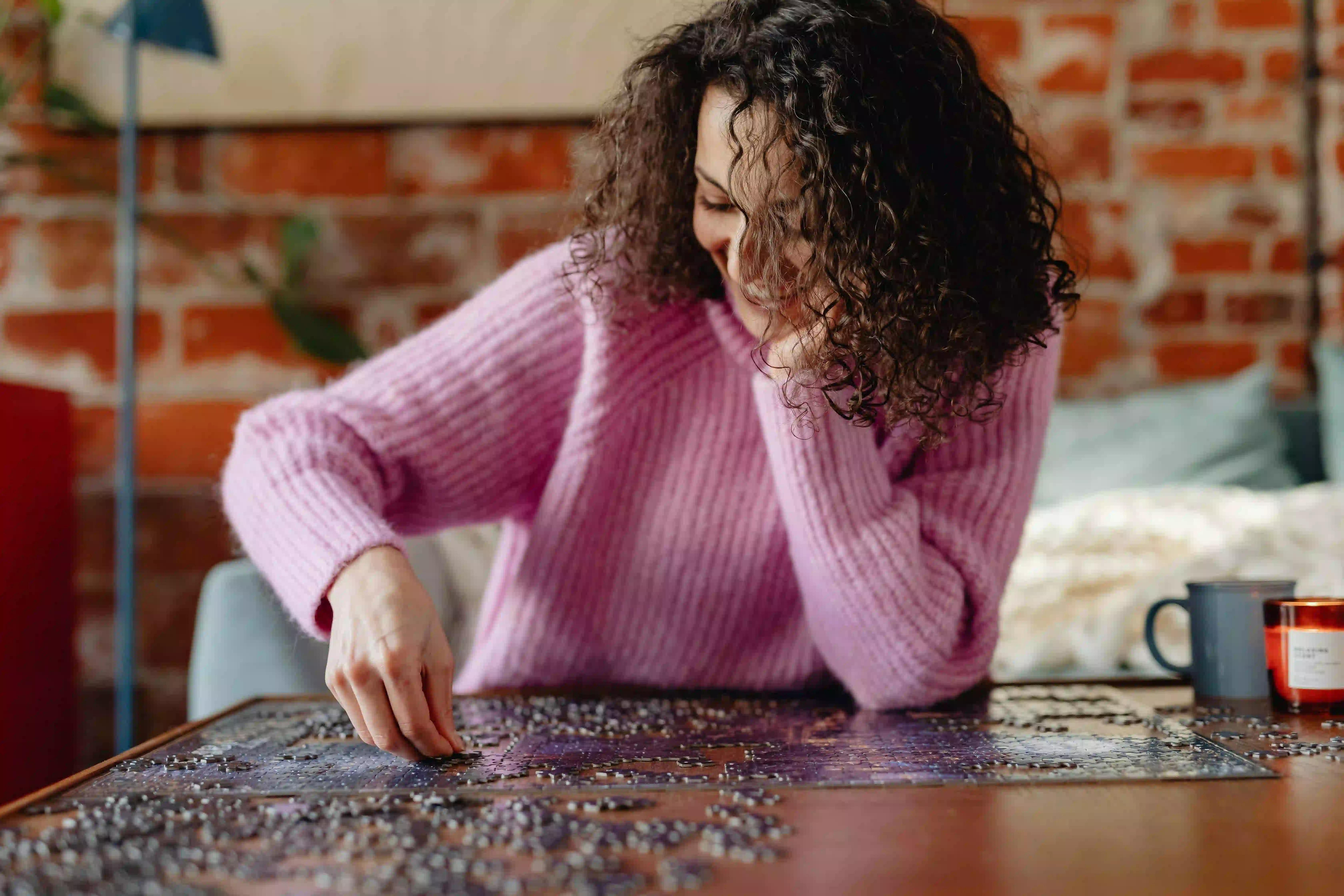 Best Books, Hobbies, and Leisure Gifts for Women