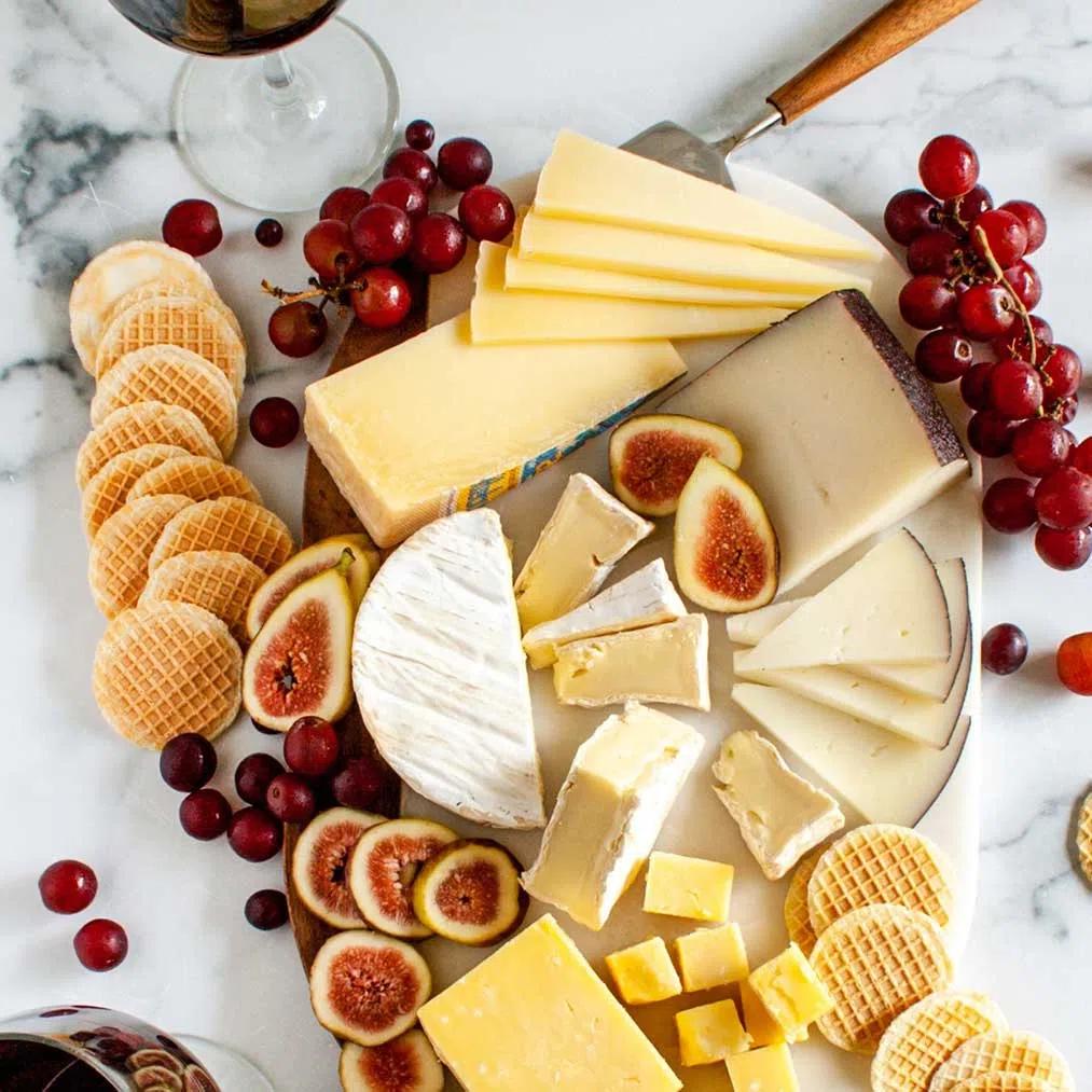 iGourmet Cheese and Charcuterie Gift Box