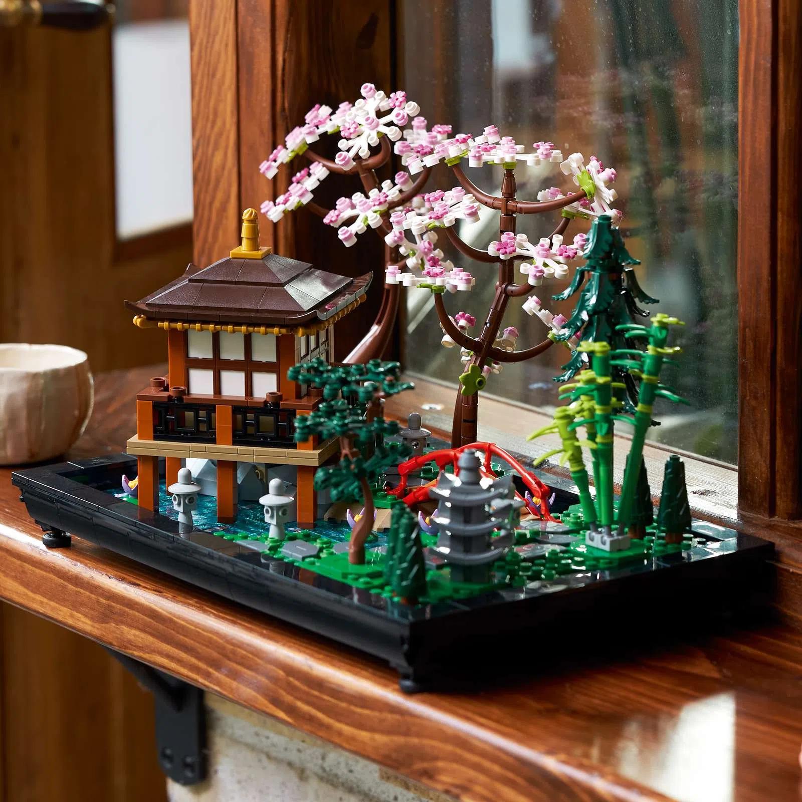 LEGO Tranquil Garden Set