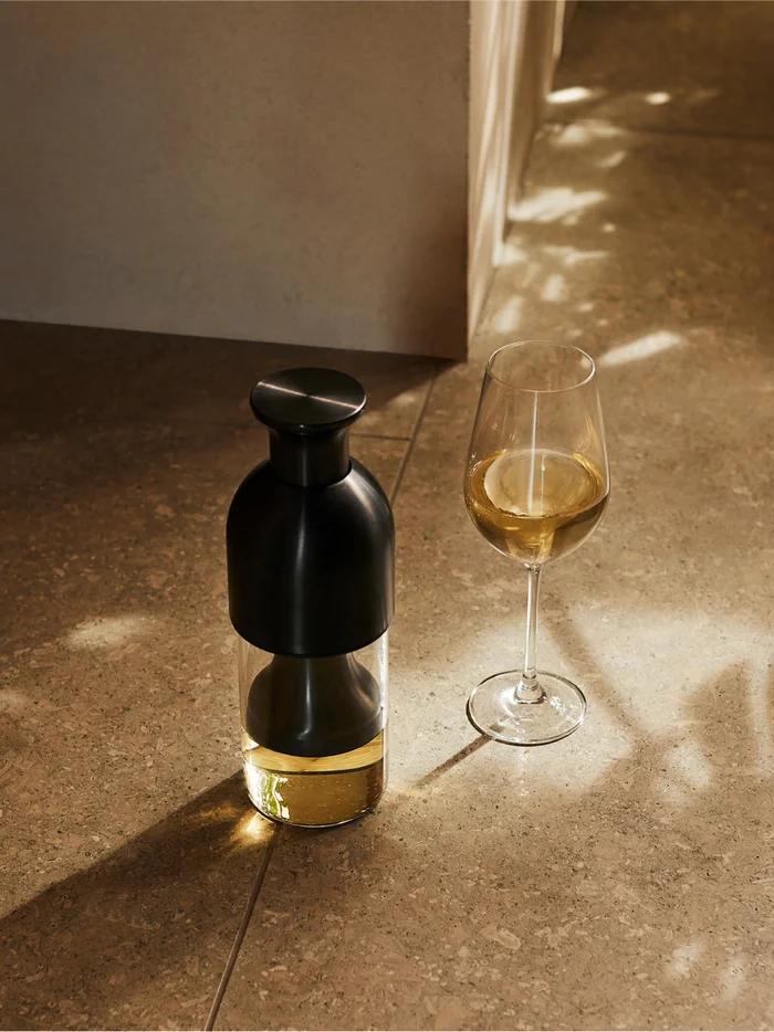 RBT Wine Decanter with Wooden Coaster
