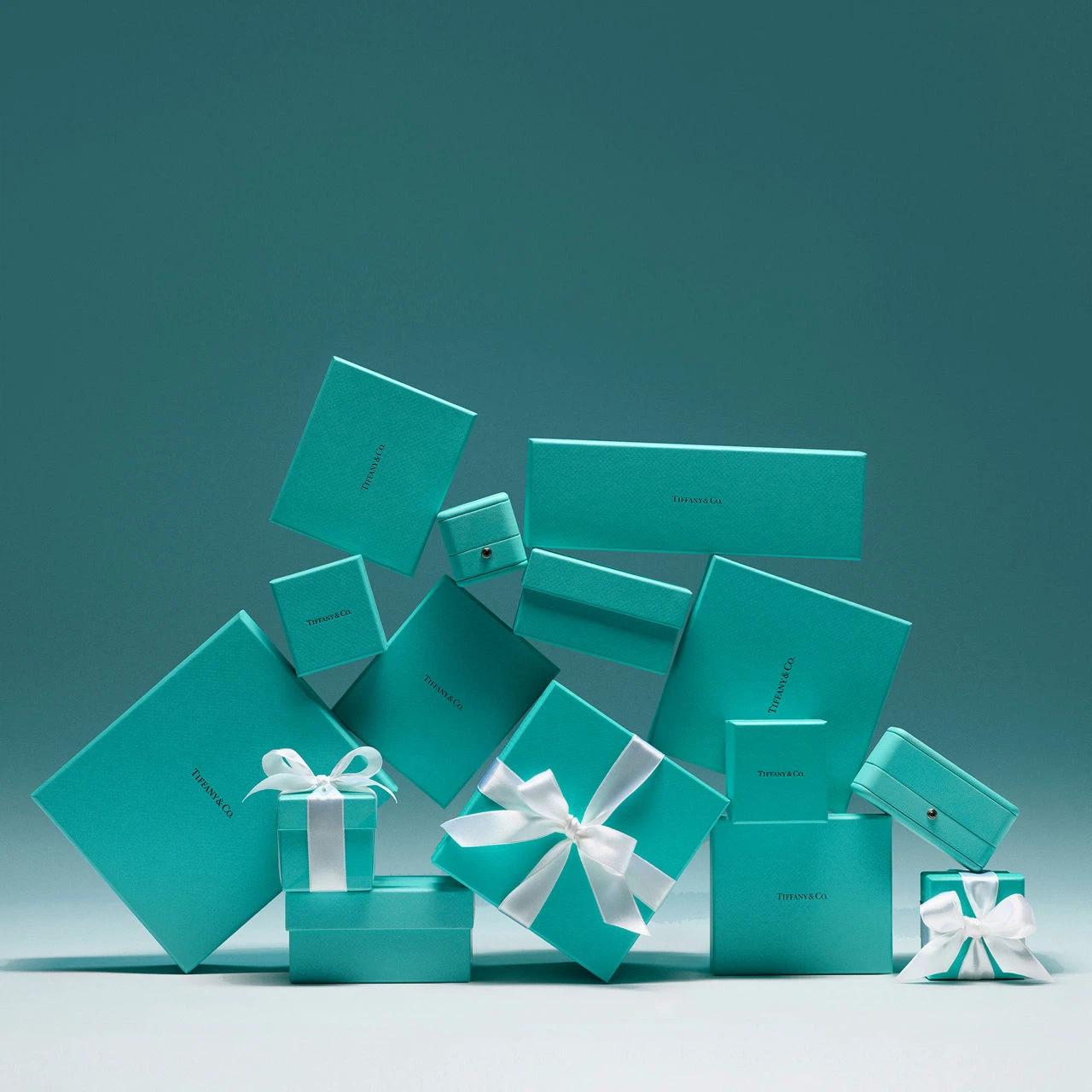 Iconic Tiffany blue boxes