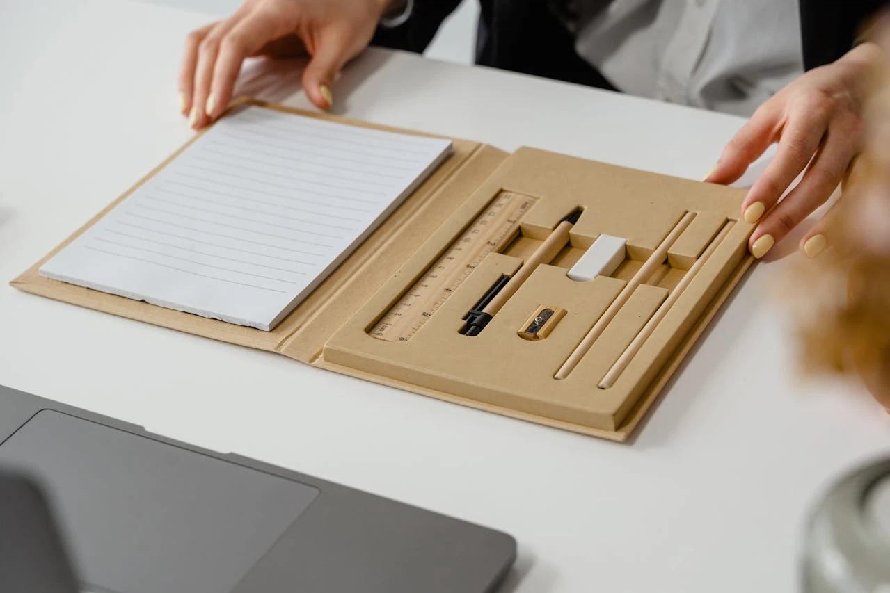 Work desk accesories