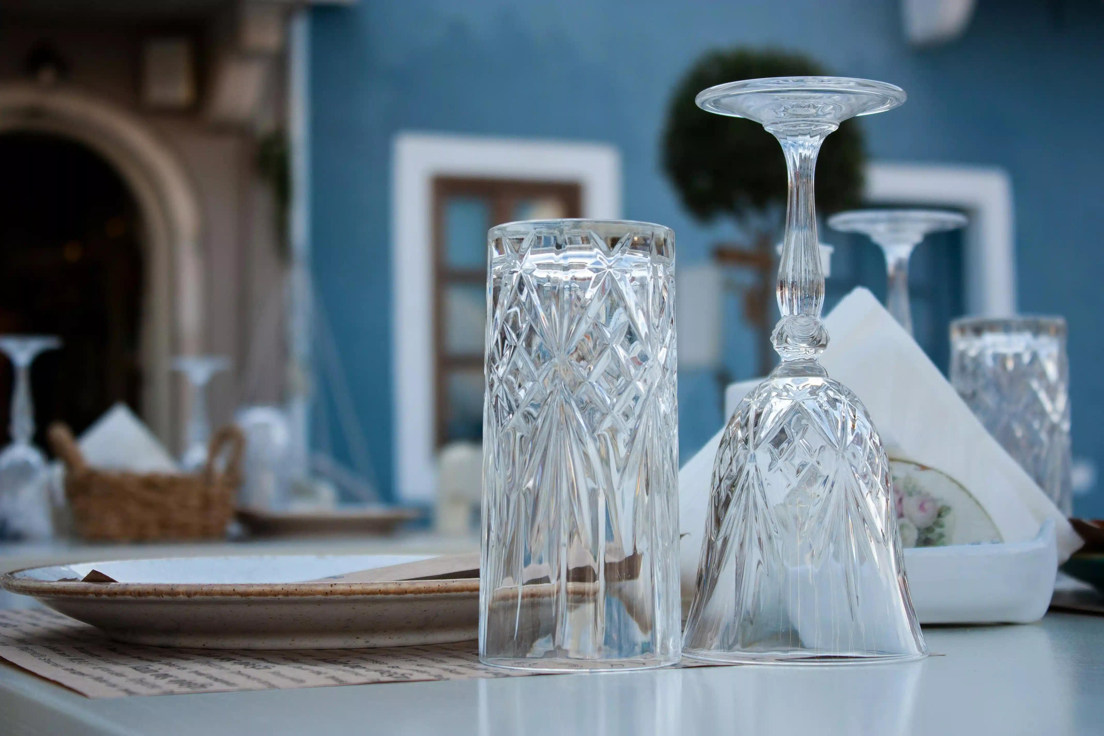 Crystal vs Regular Glass: What's the Difference