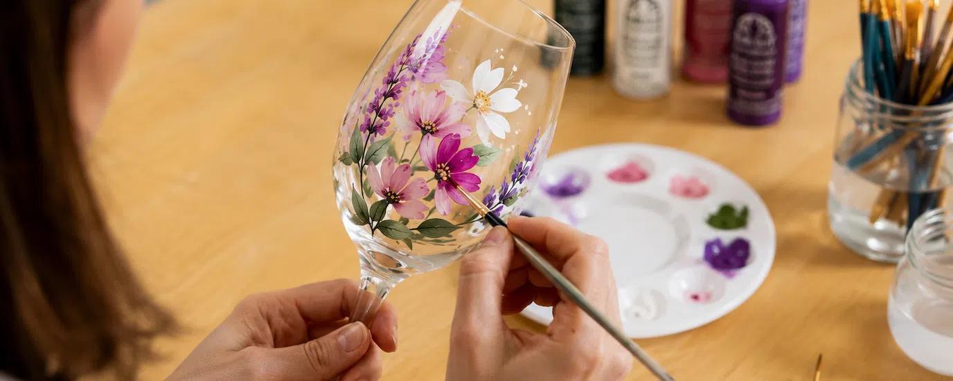 How to Paint Wine Glasses: A Beginner's Guide