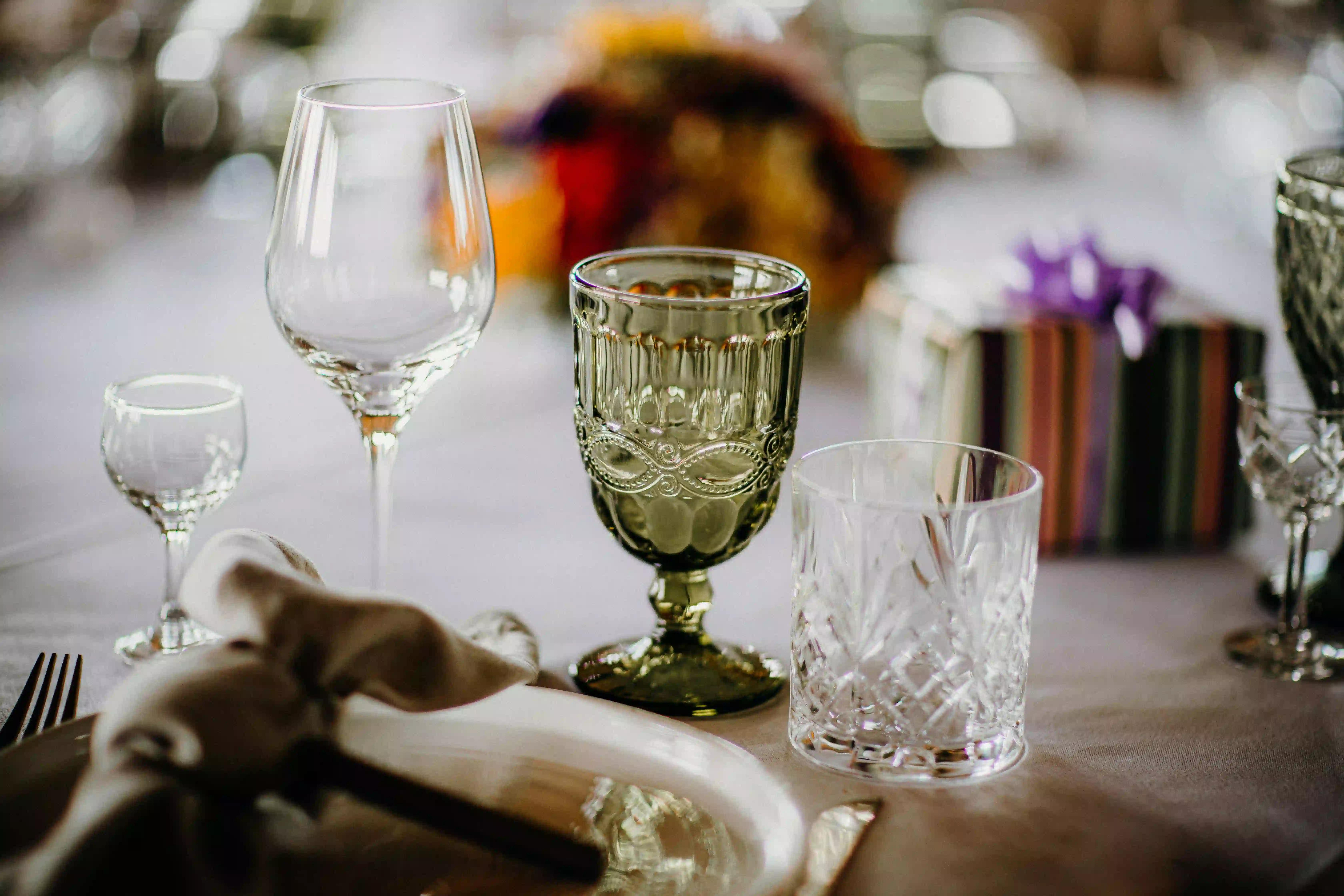 Crystal glass vs standard glass composition