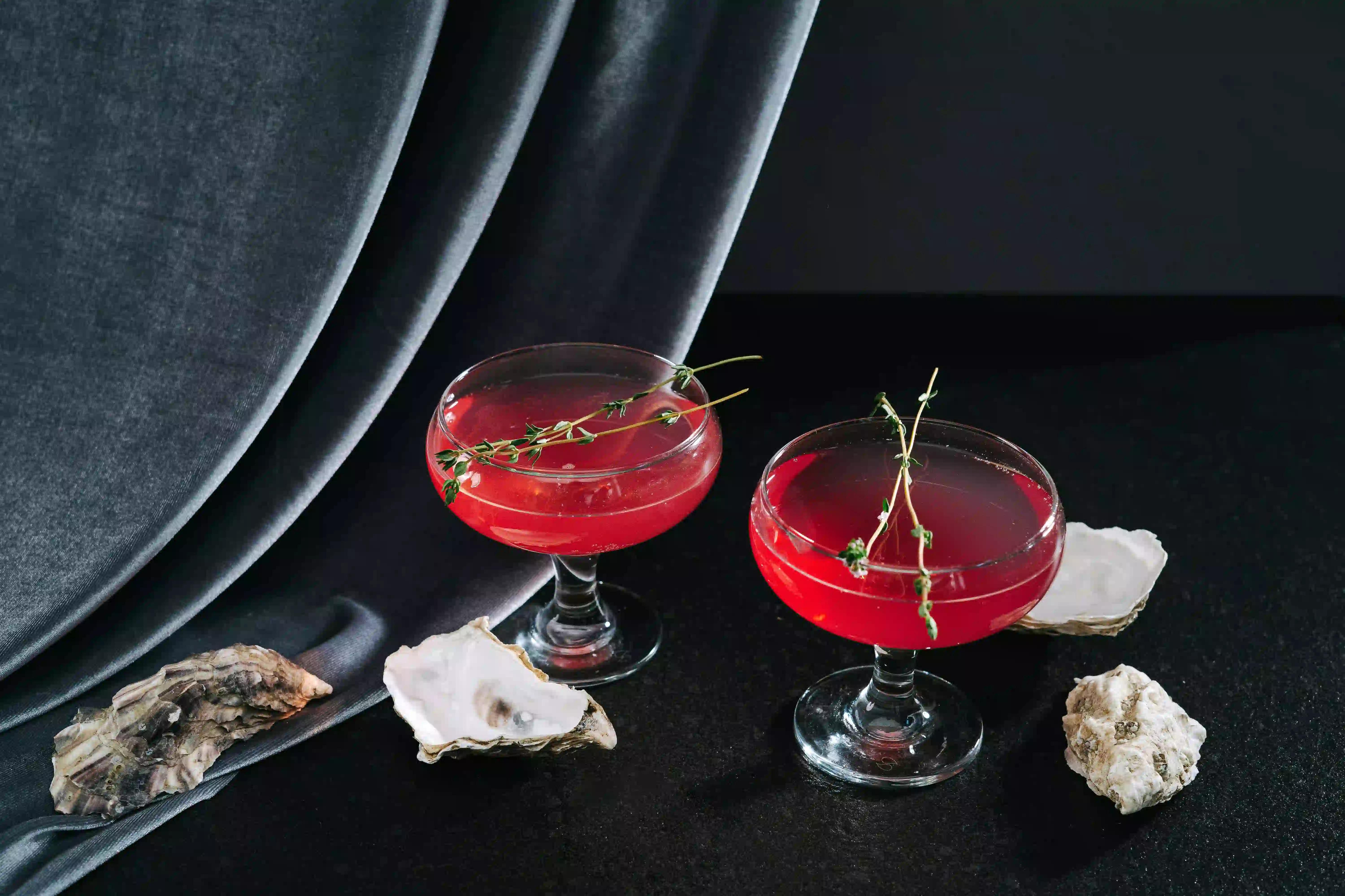 Coupe glass for cocktails