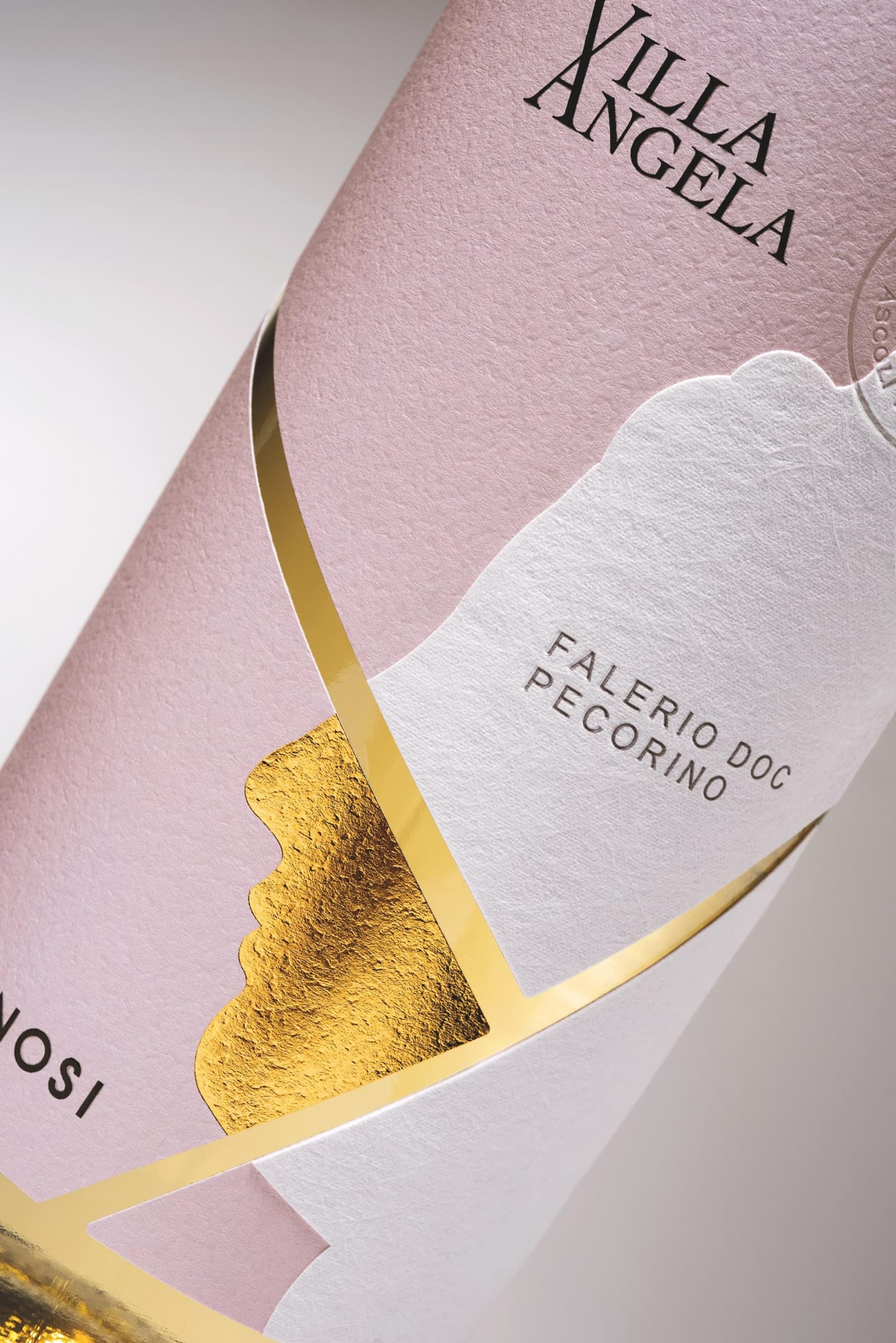 Velenosi / Villa Angela