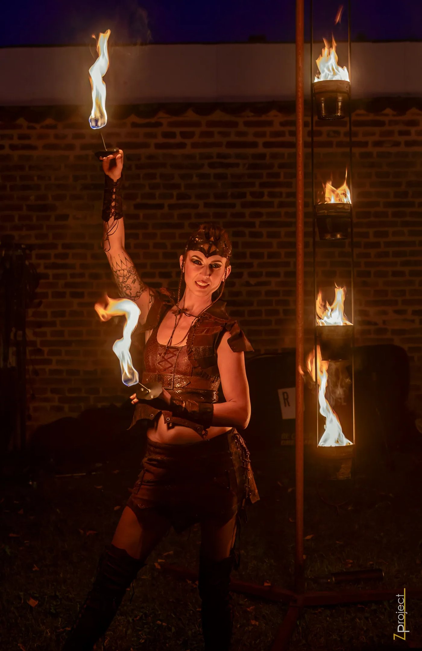 Freestyle fire artist during Ename Vlamt