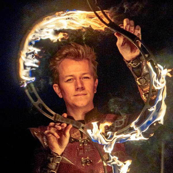 Manuel Maes, oprichter van lunar shows, ook bekend als Manuel Spectacles