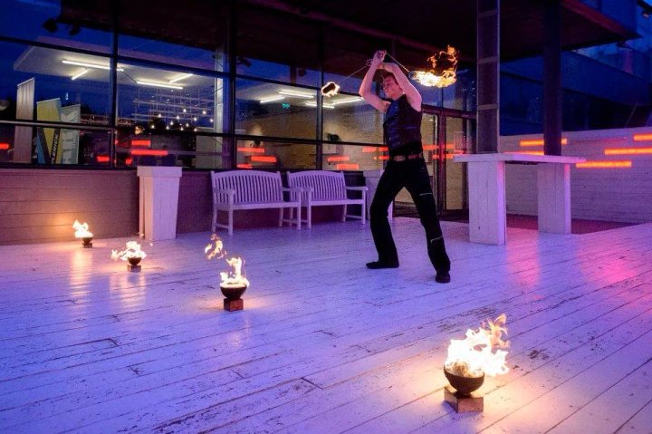 Vuur dansers sfeerbeeld 7
