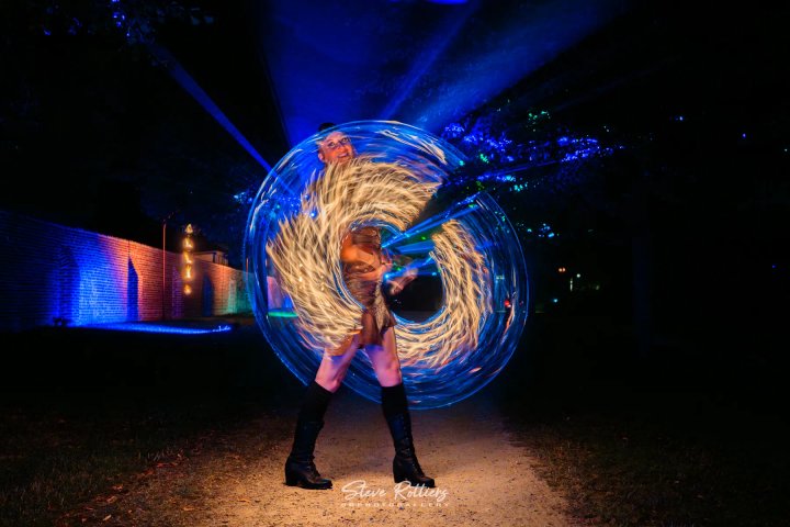Vuur dansers sfeerbeeld 16