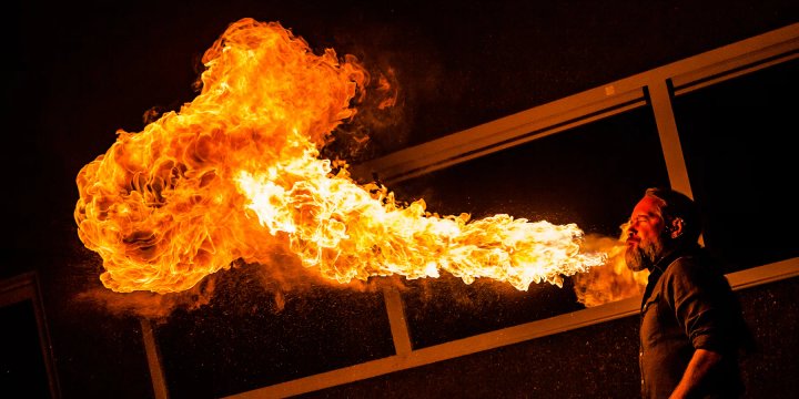 Vuur spuwers sfeerbeeld 6