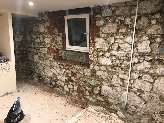 Wall bare