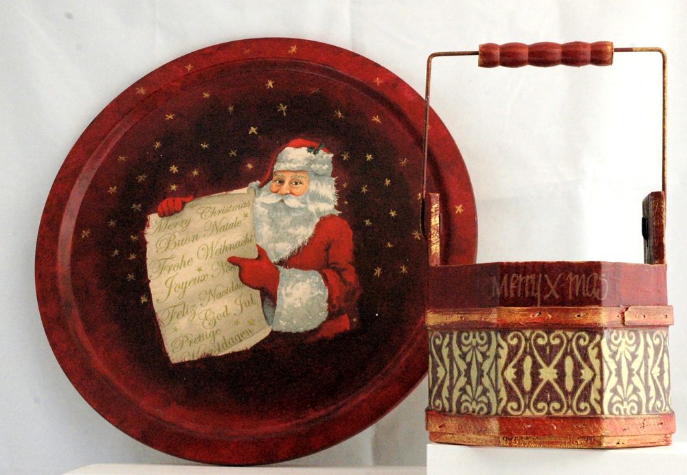 Wooden Plate With Santa