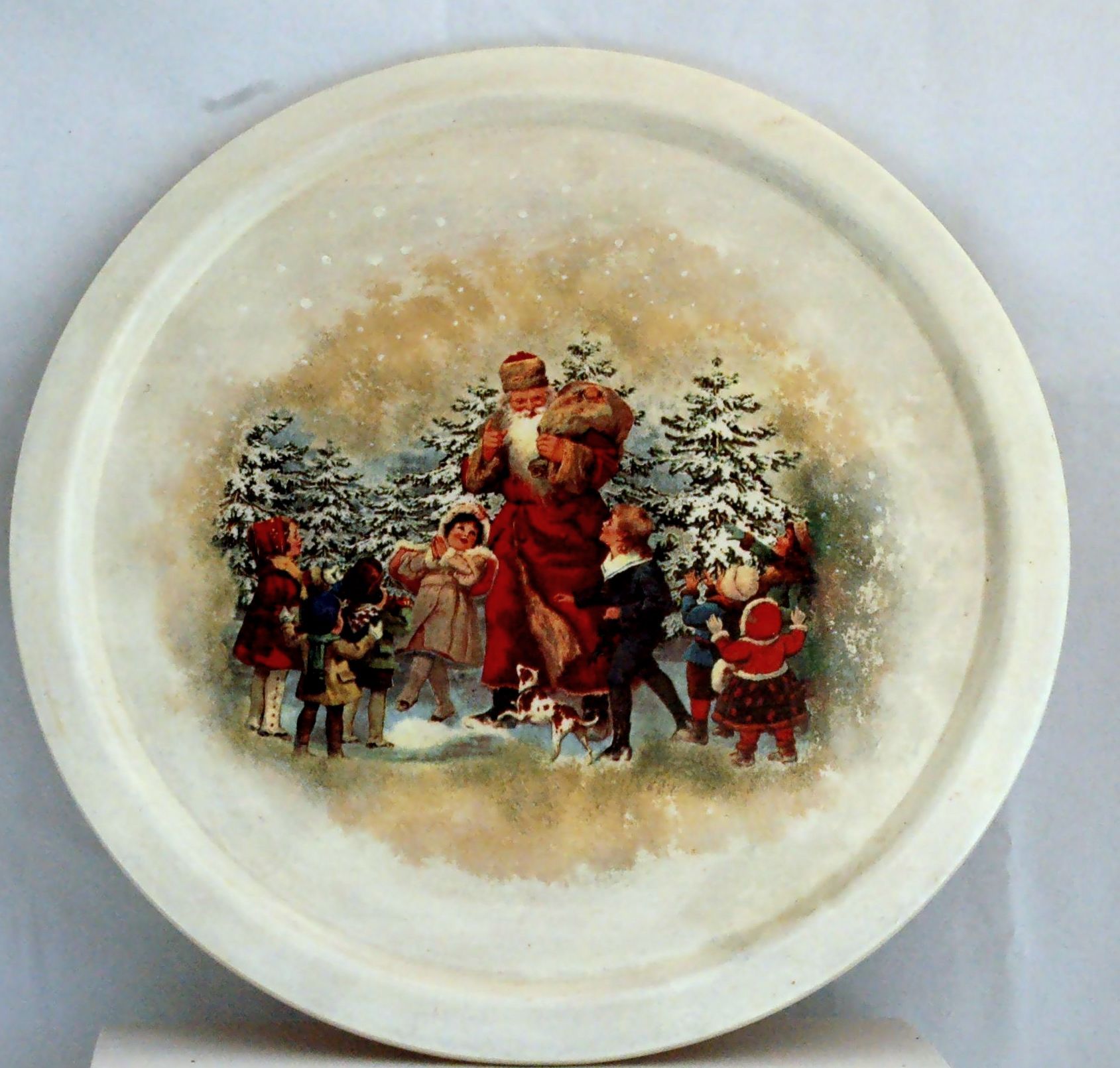 Wooden Plate With Santa