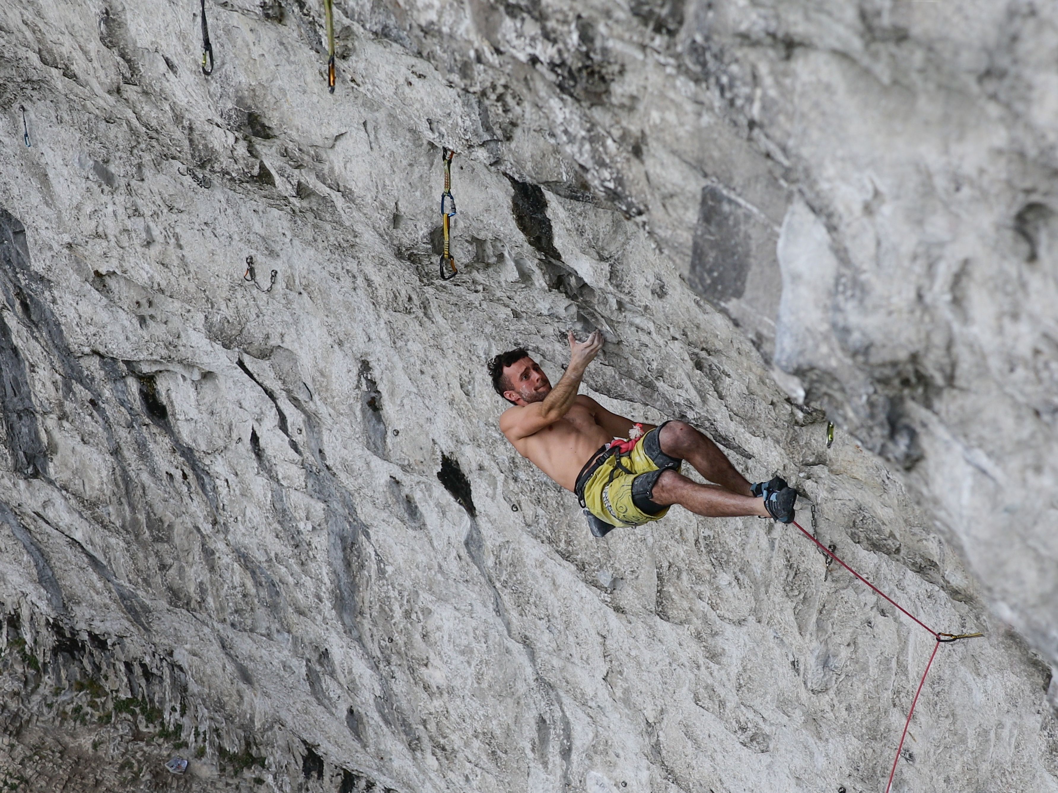 Eder Lomba climbing — photo 4
